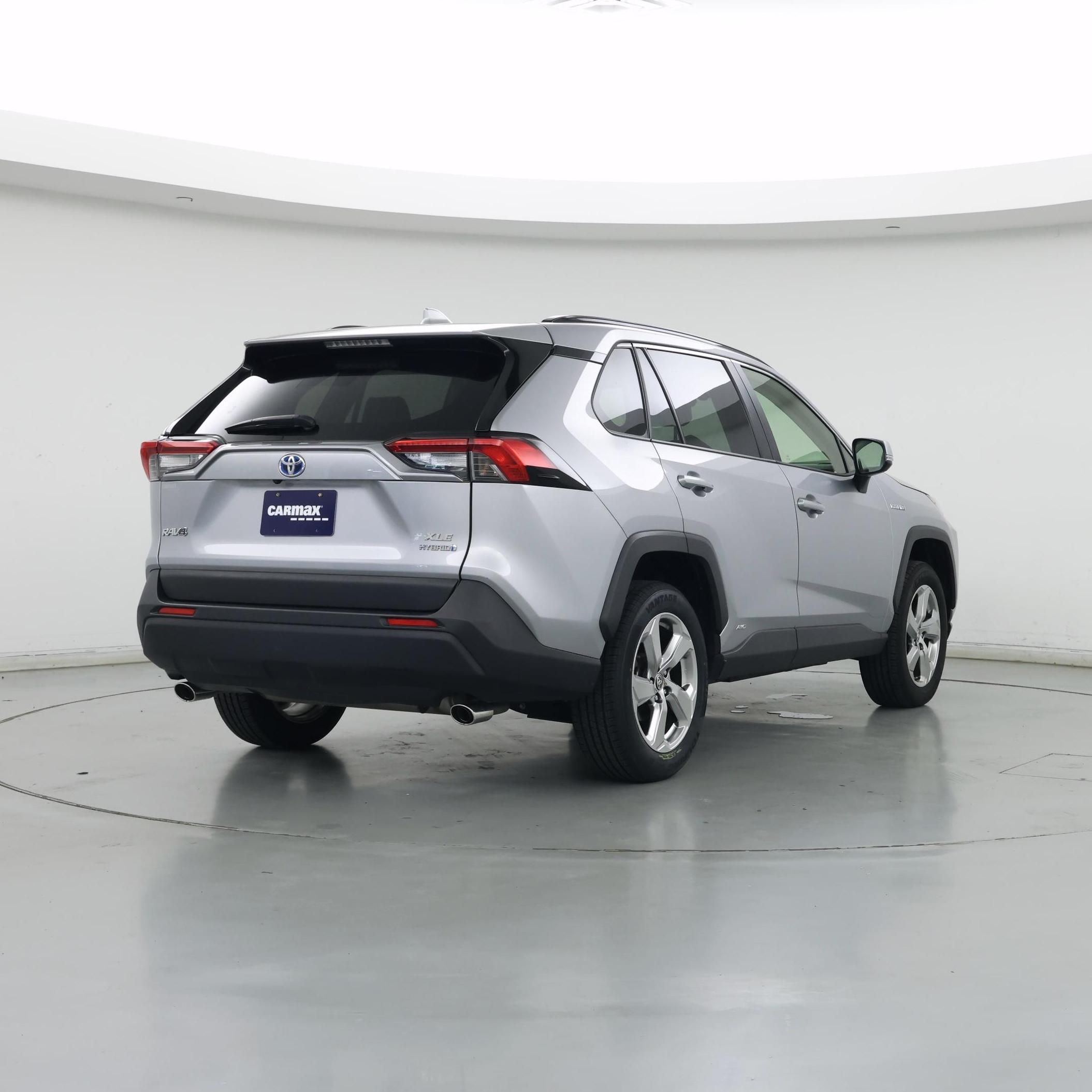 Thumbnail: 2021 Toyota RAV4 - 8