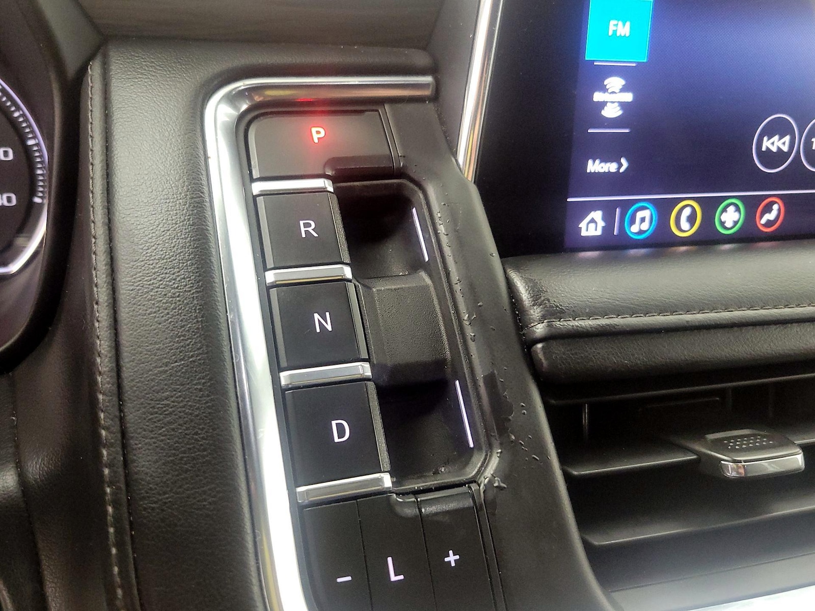 2021 Chevrolet Tahoe Z71 - Photo 17