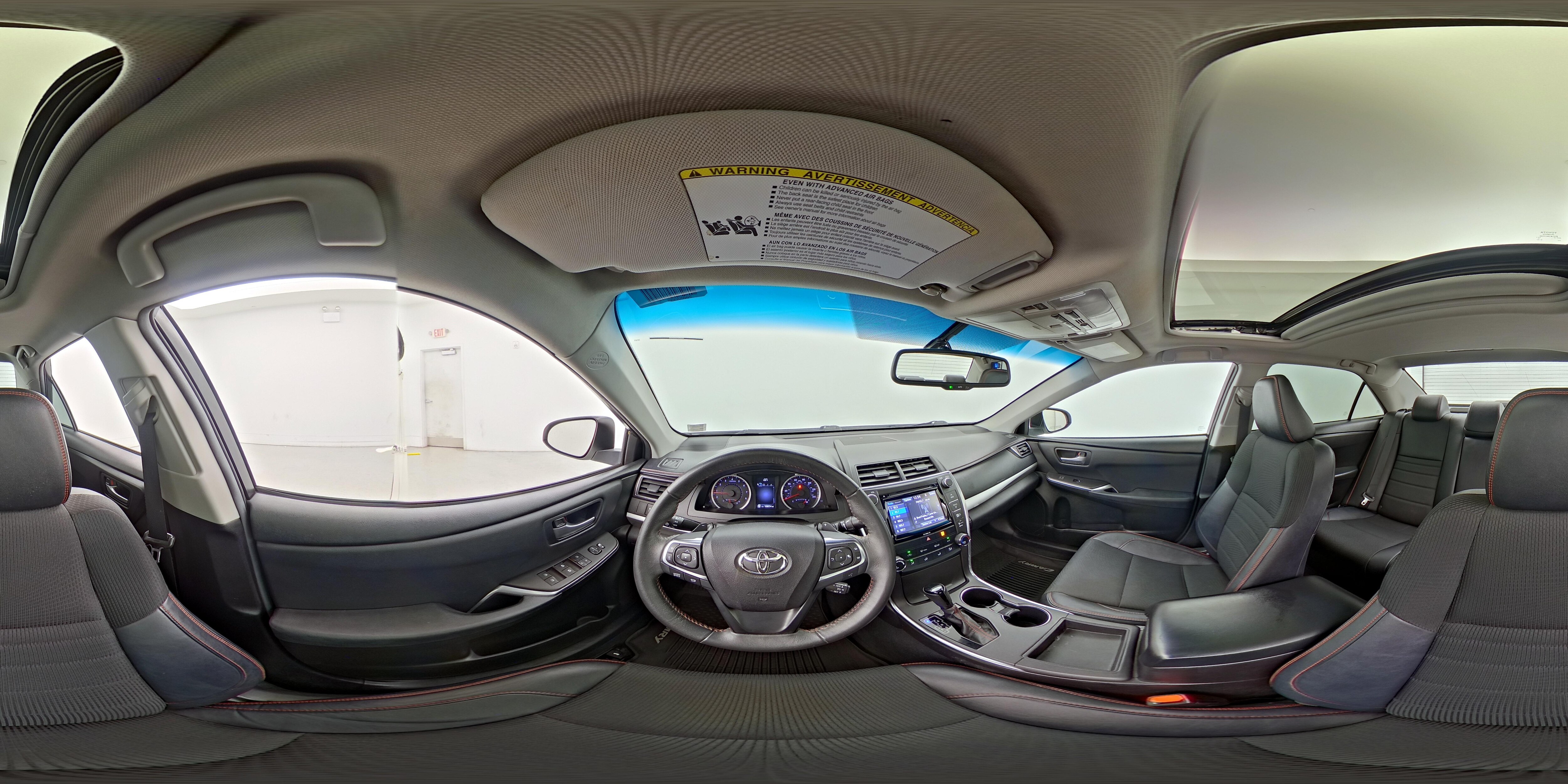 2017 Toyota Camry SE - Photo 27