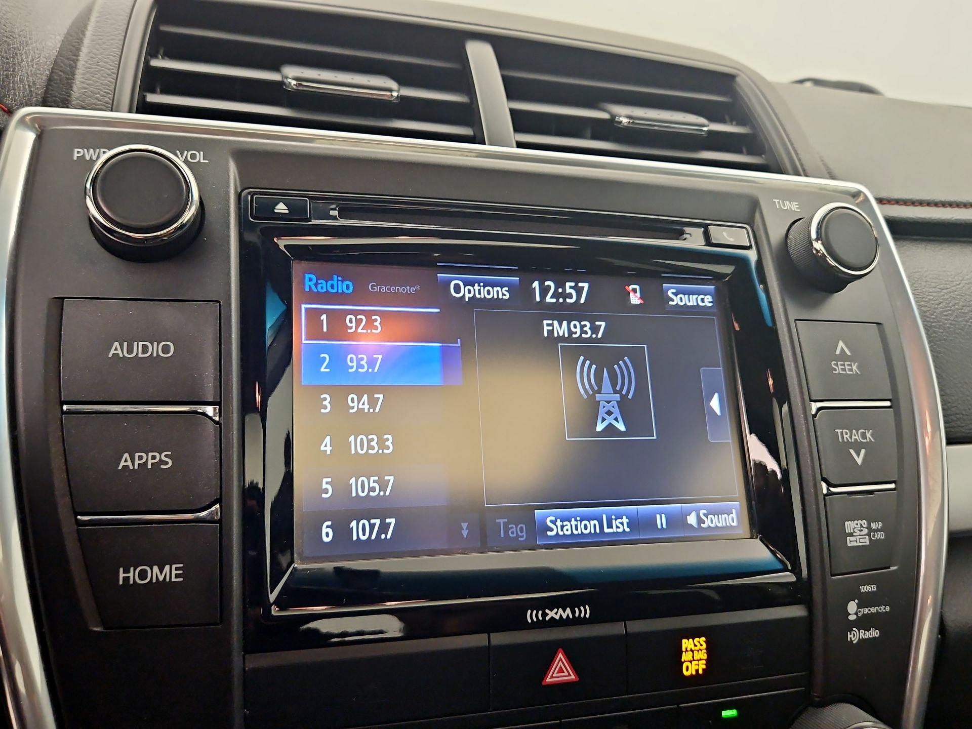 Thumbnail: 2017 Toyota Camry - 15