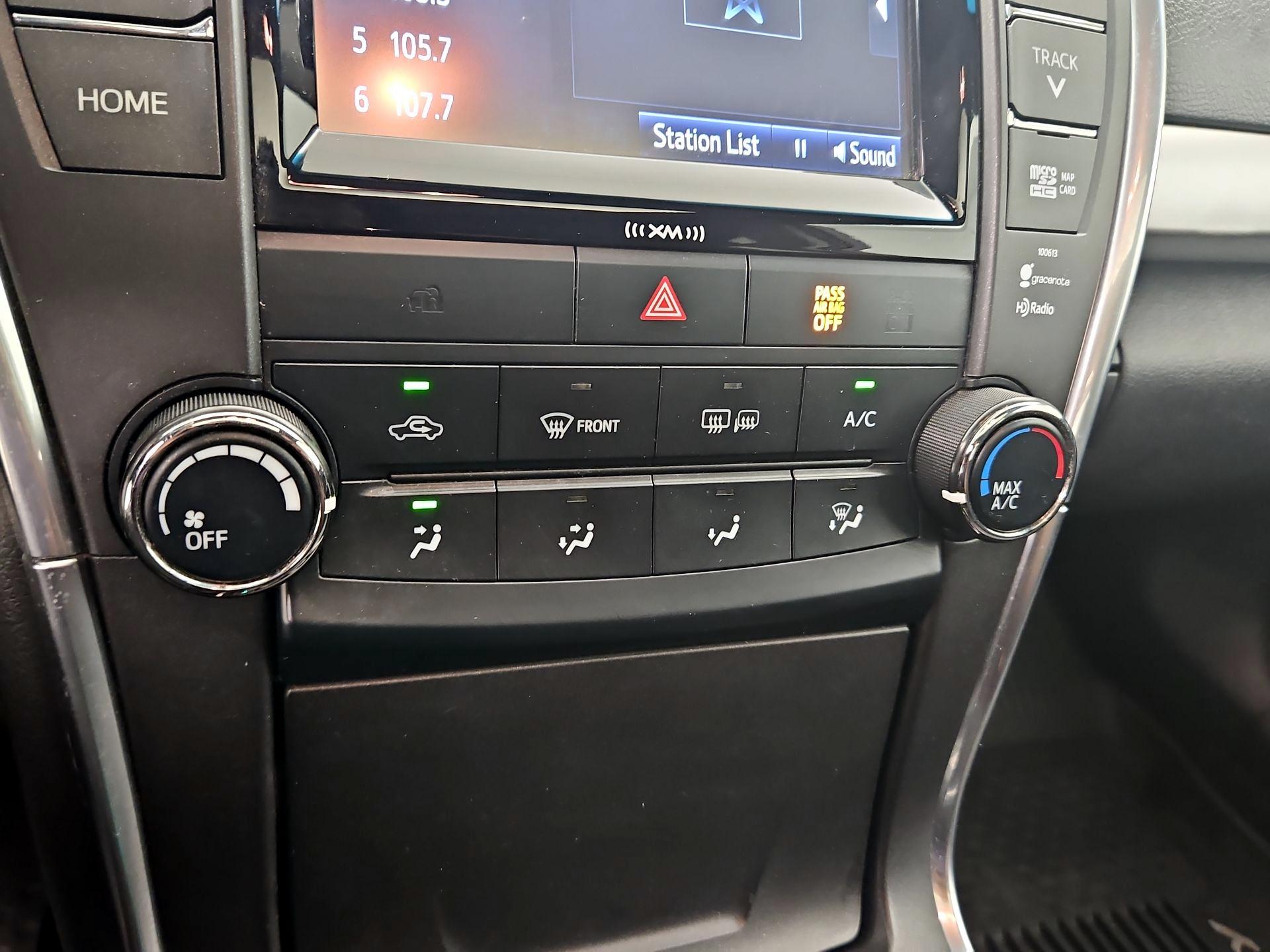 Thumbnail: 2017 Toyota Camry - 16