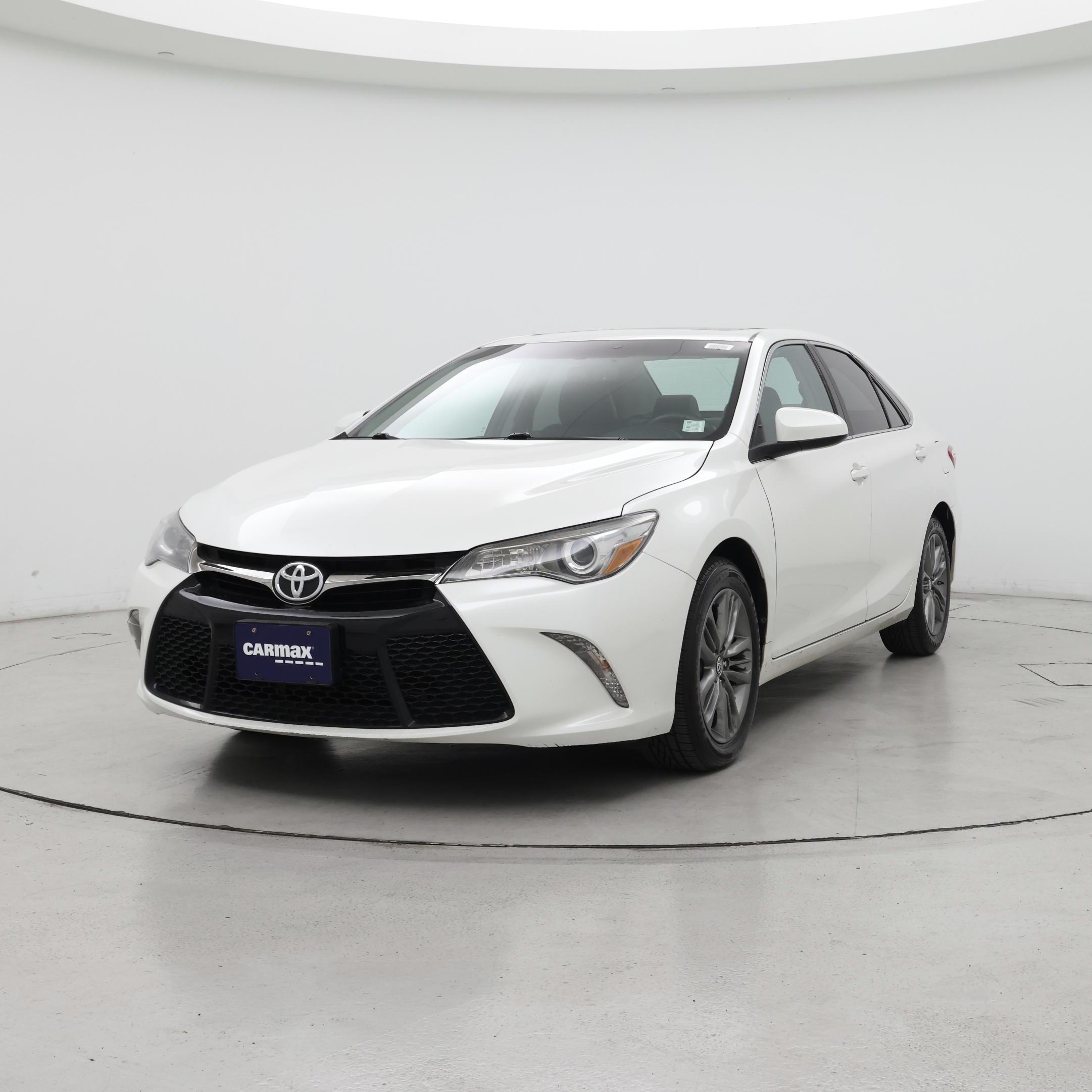 Thumbnail: 2017 Toyota Camry - 4