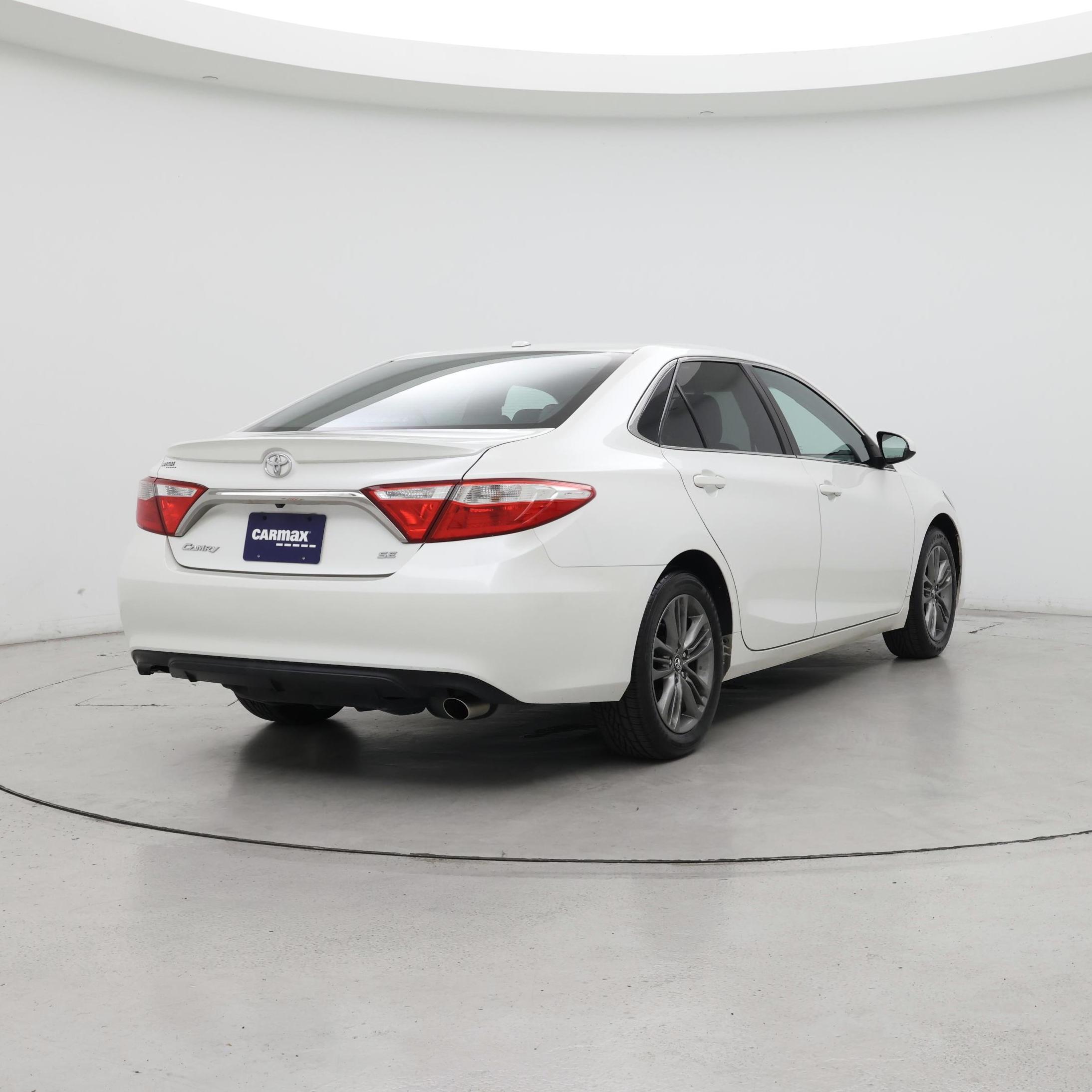 Thumbnail: 2017 Toyota Camry - 8
