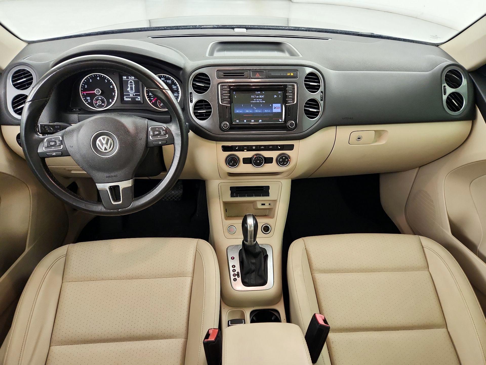 Thumbnail: 2016 Volkswagen Tiguan - 9