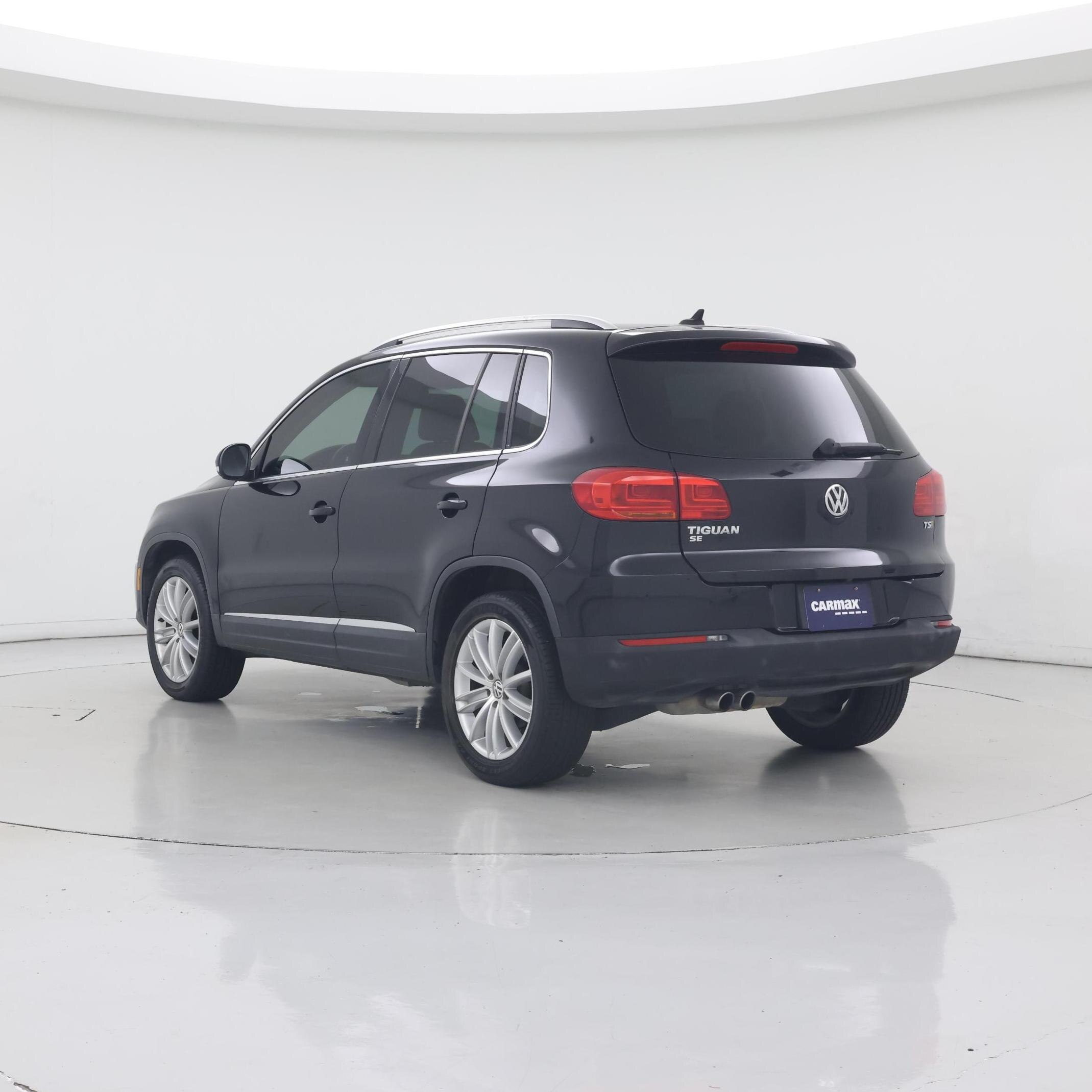 Thumbnail: 2016 Volkswagen Tiguan - 2