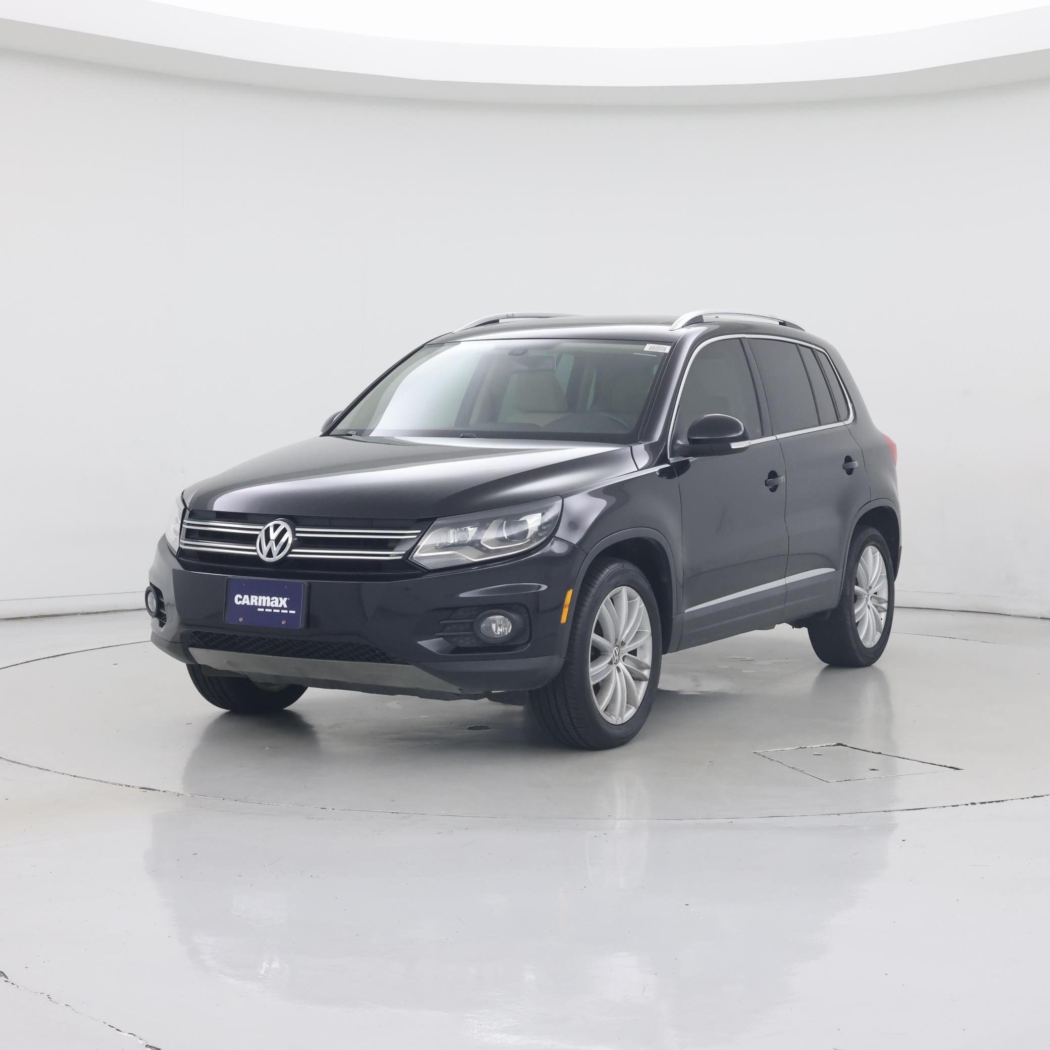 Thumbnail: 2016 Volkswagen Tiguan - 4