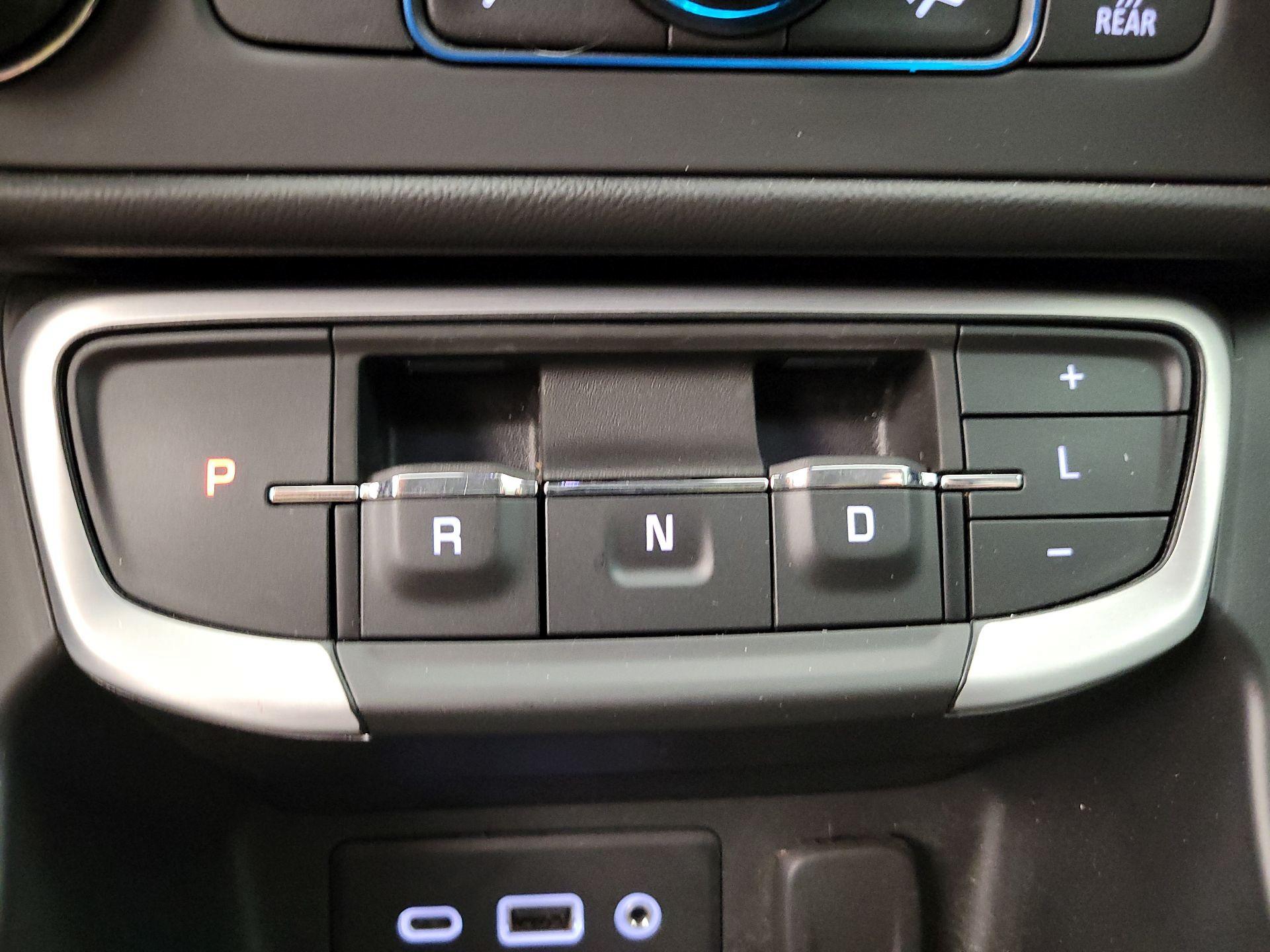 Thumbnail: 2022 GMC Terrain - 17