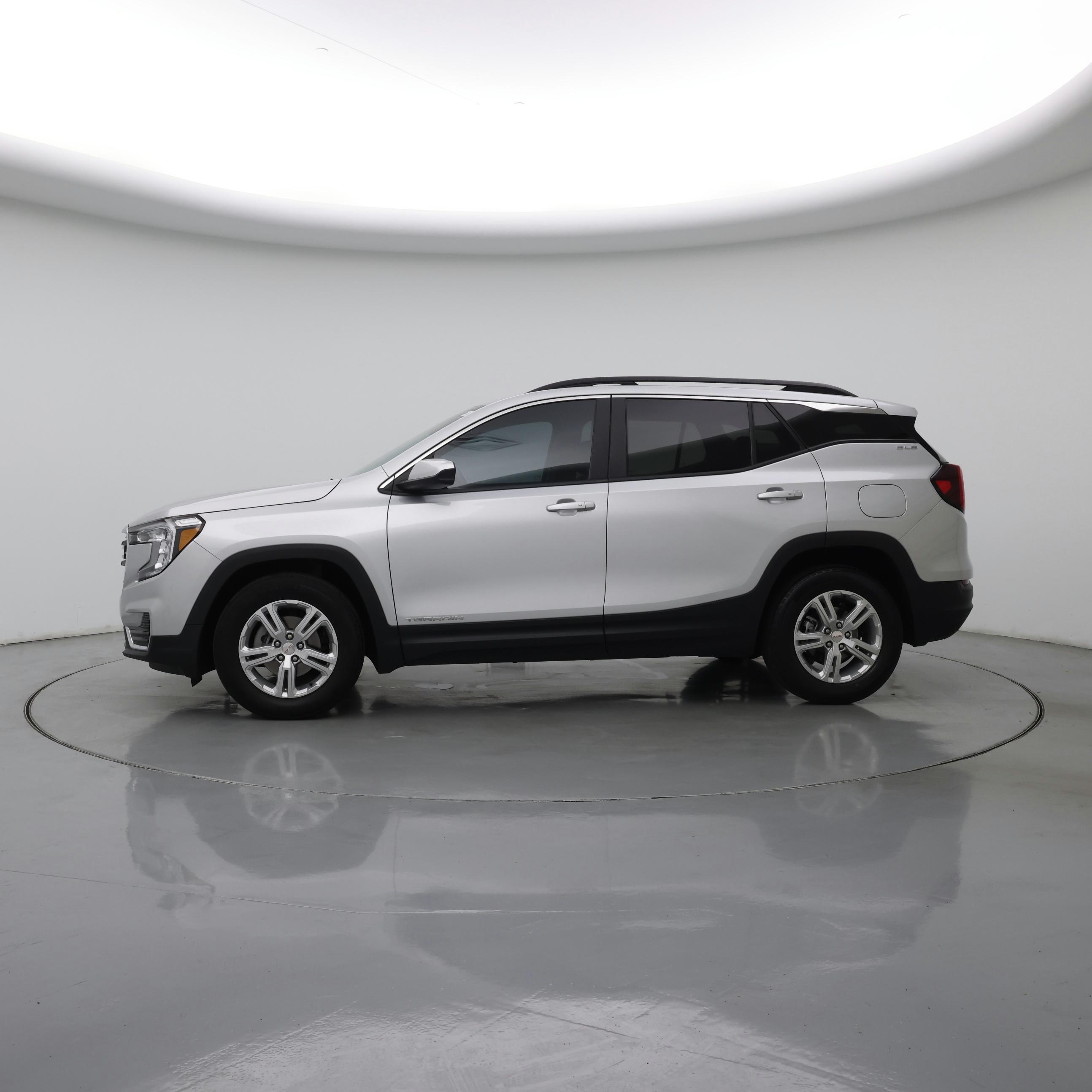 Thumbnail: 2022 GMC Terrain - 3