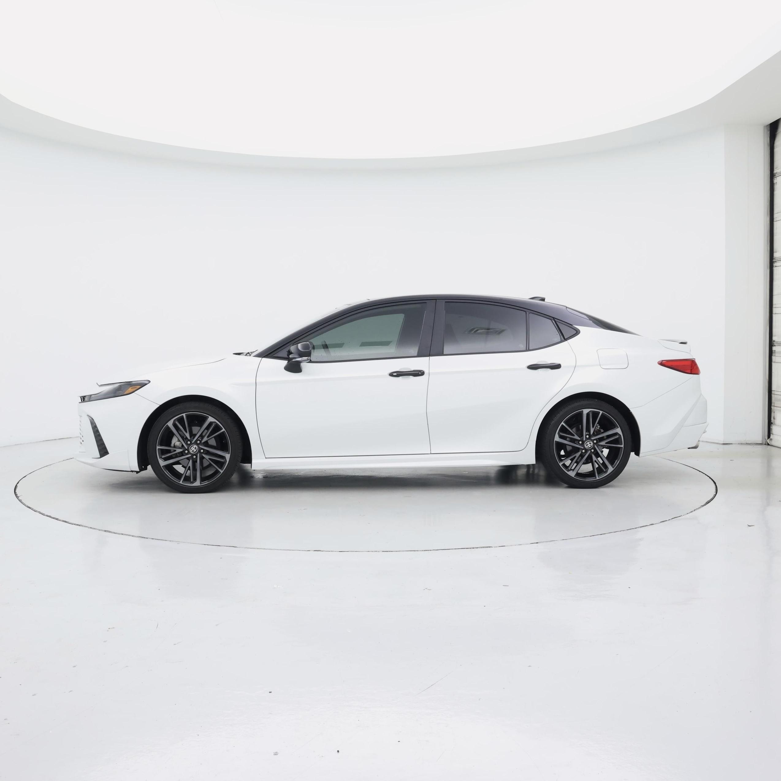 Thumbnail: 2025 Toyota Camry - 3