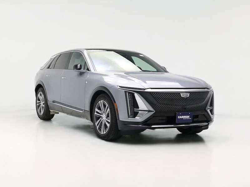 2024 Cadillac Lyriq Luxury 2 -
                  Kenosha, WI