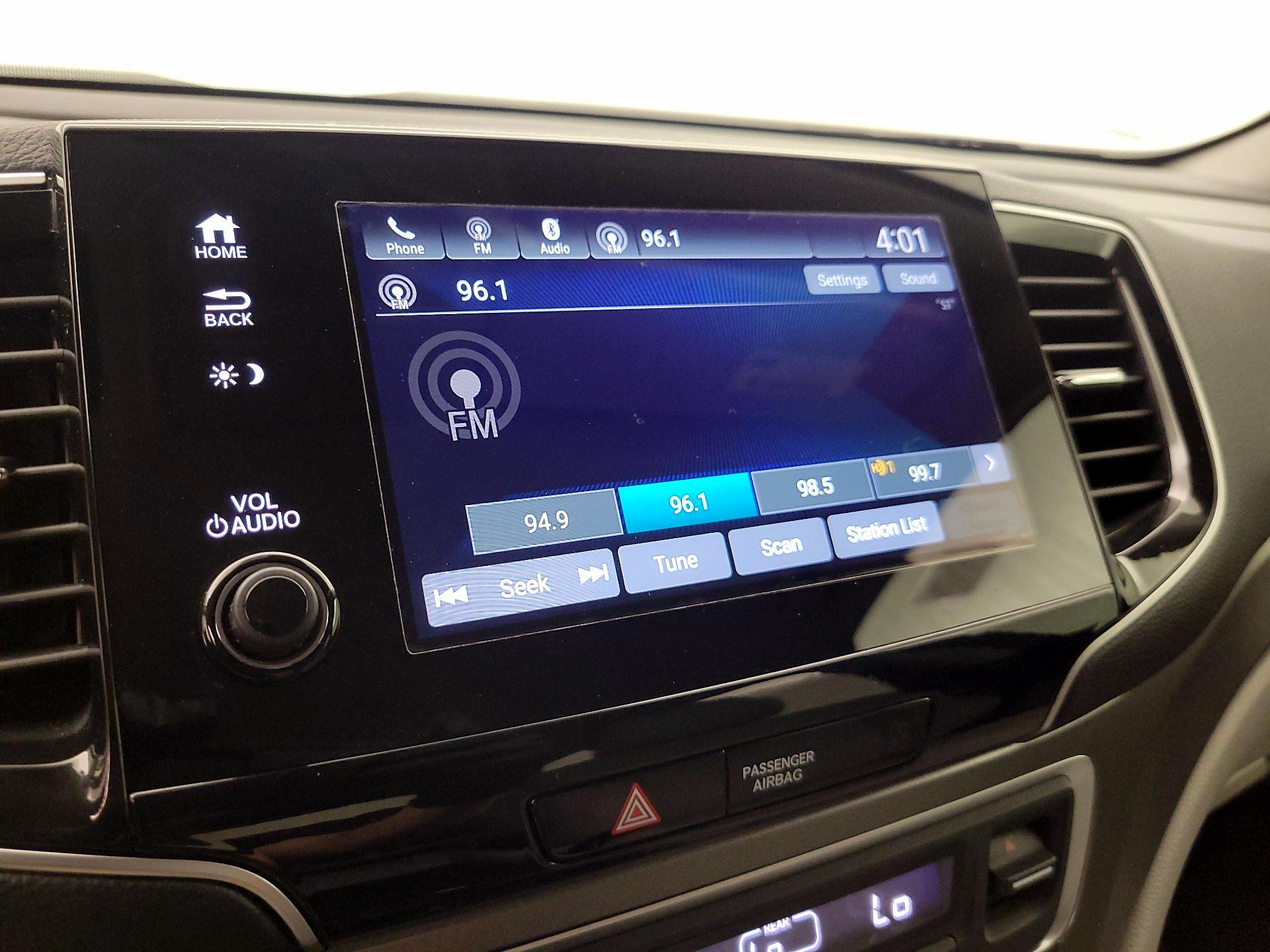Thumbnail: 2019 Honda Pilot - 15
