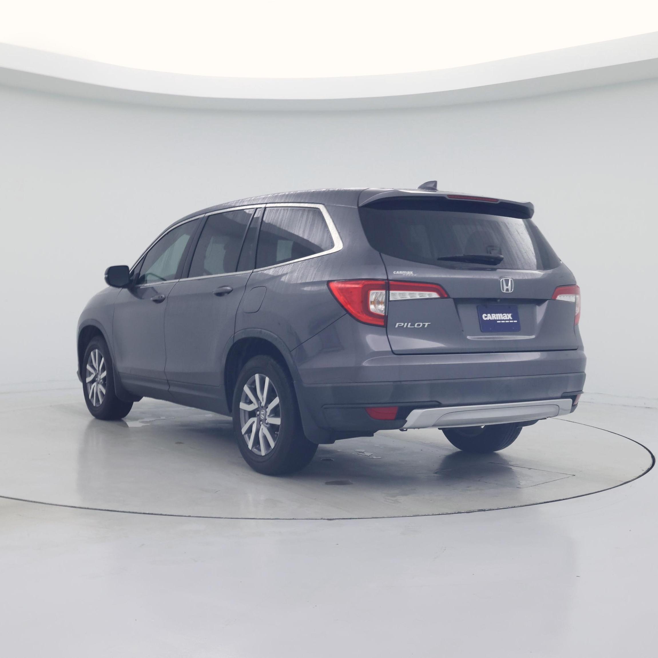 Thumbnail: 2019 Honda Pilot - 2