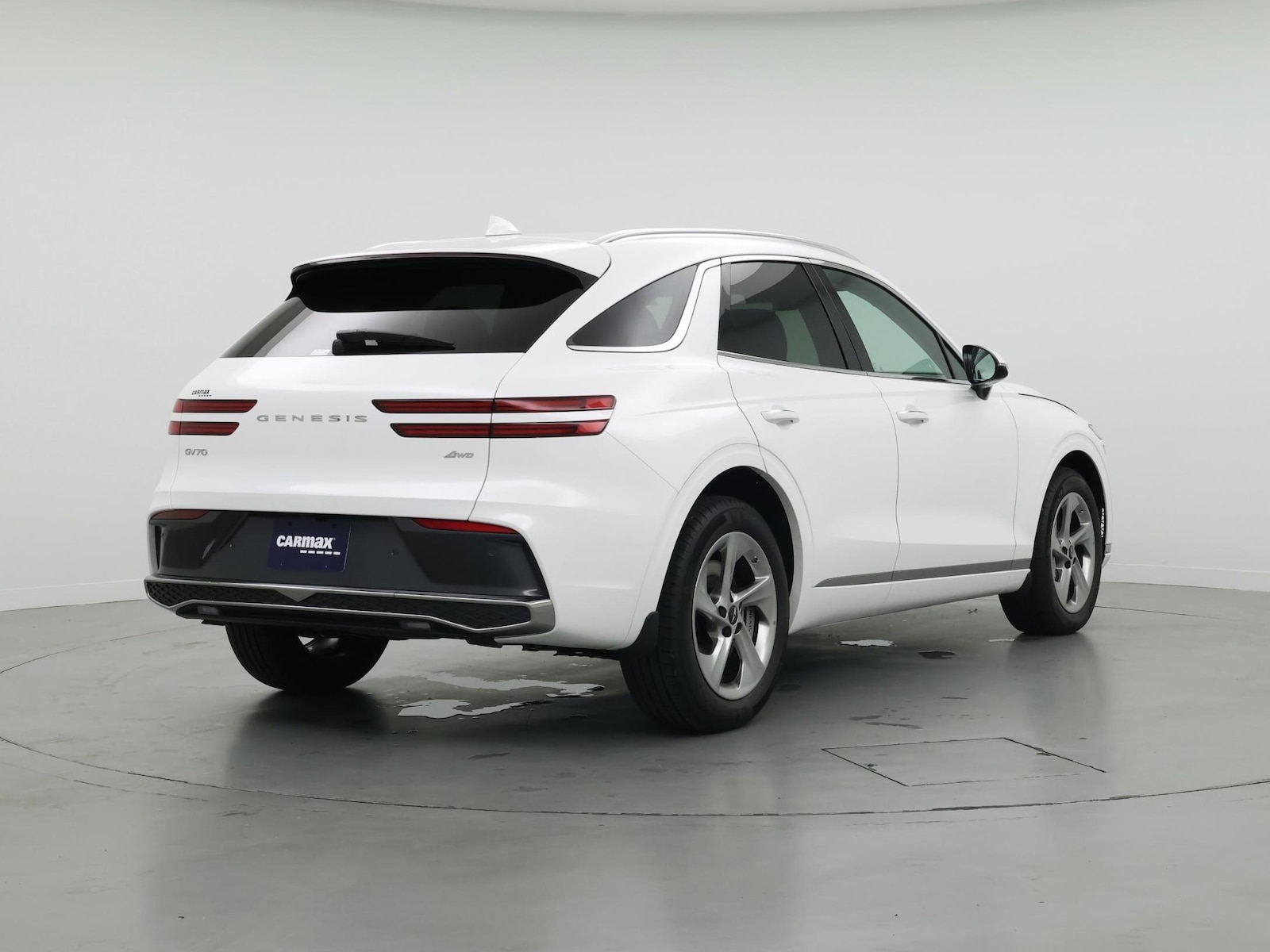 2026 GENESIS GV70 Standard - Photo 9