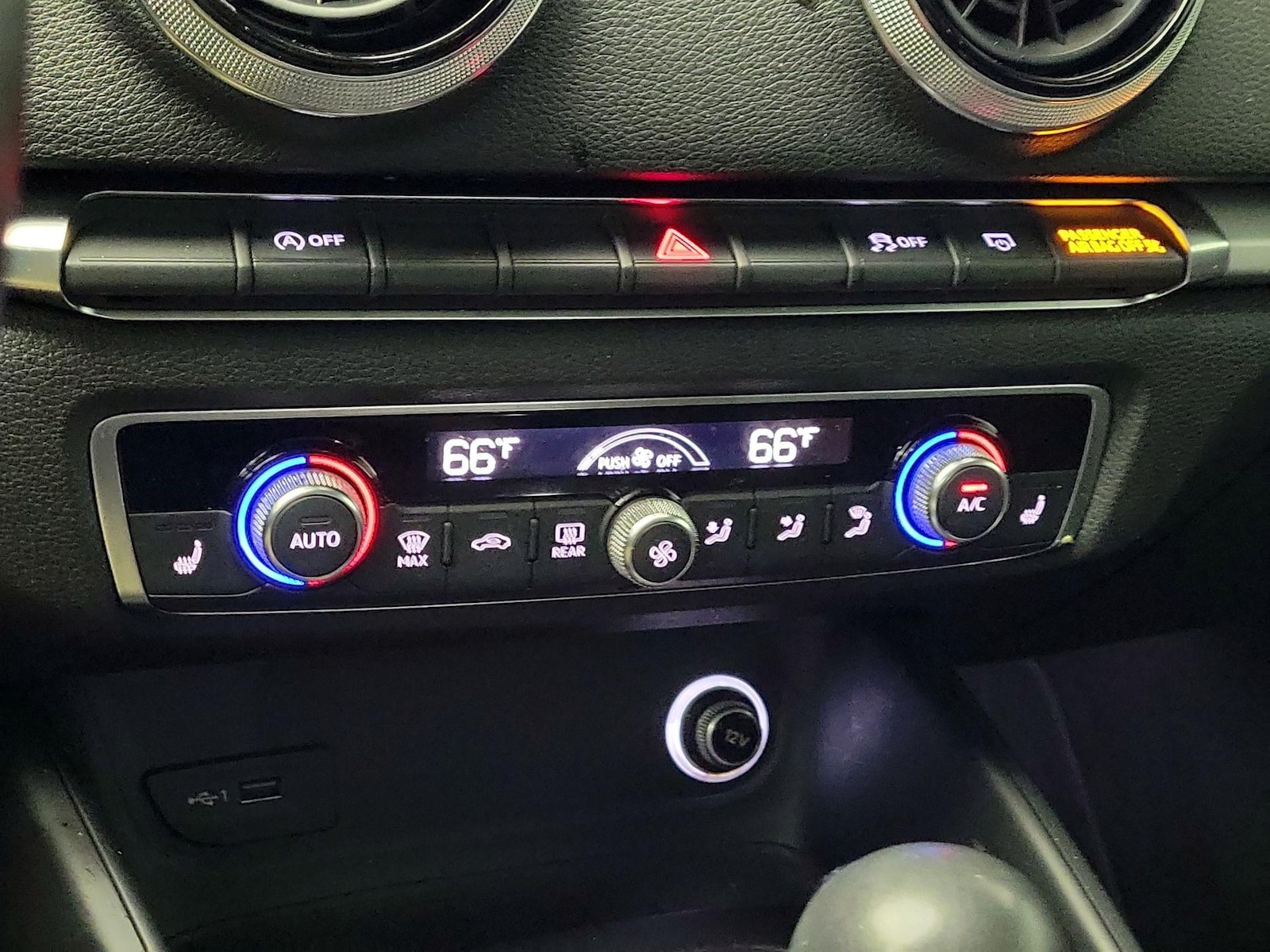 2018 Audi A3 Sedan Premium - Photo 17