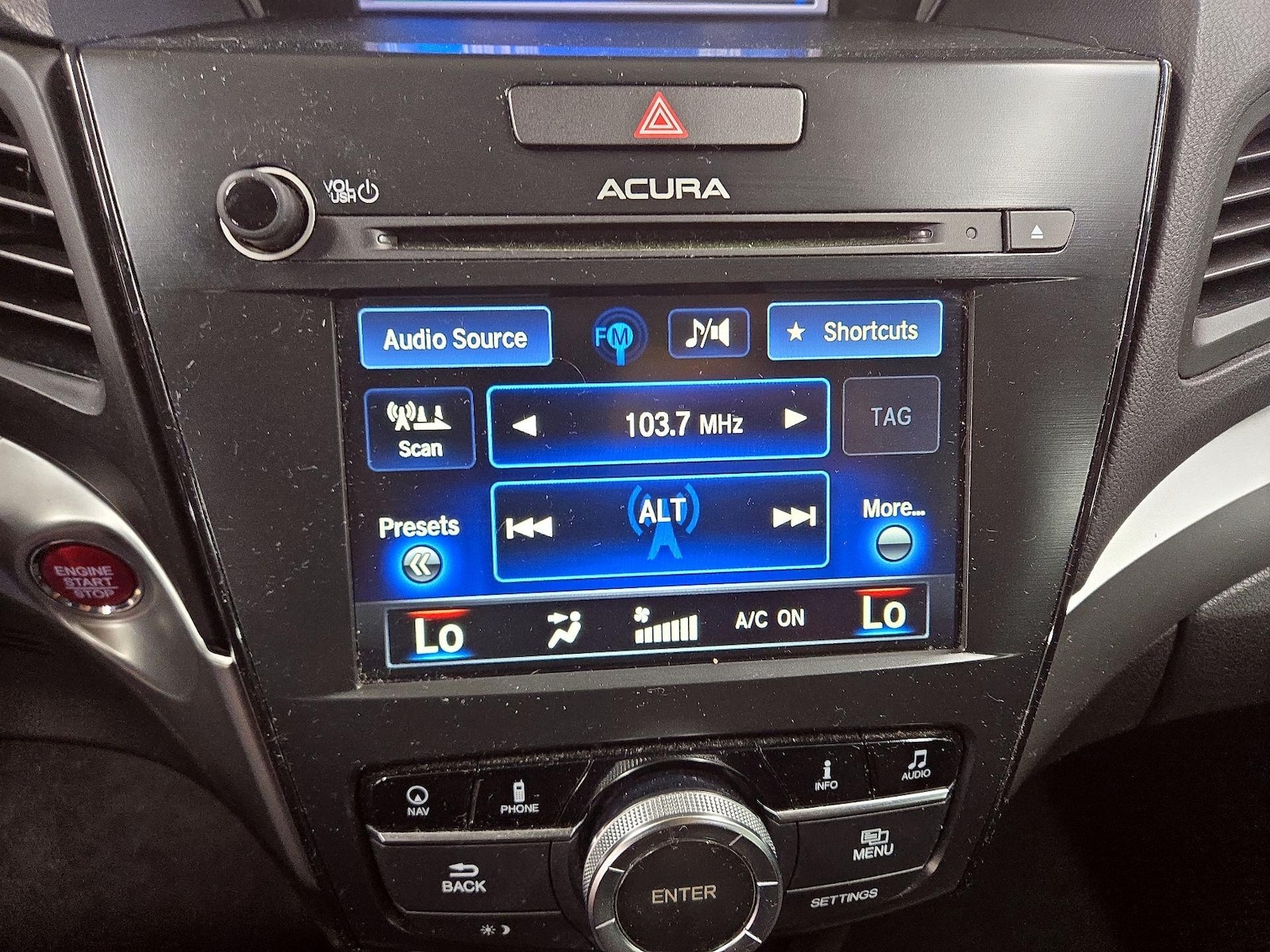 2016 Acura ILX Technology Plus - Photo 17