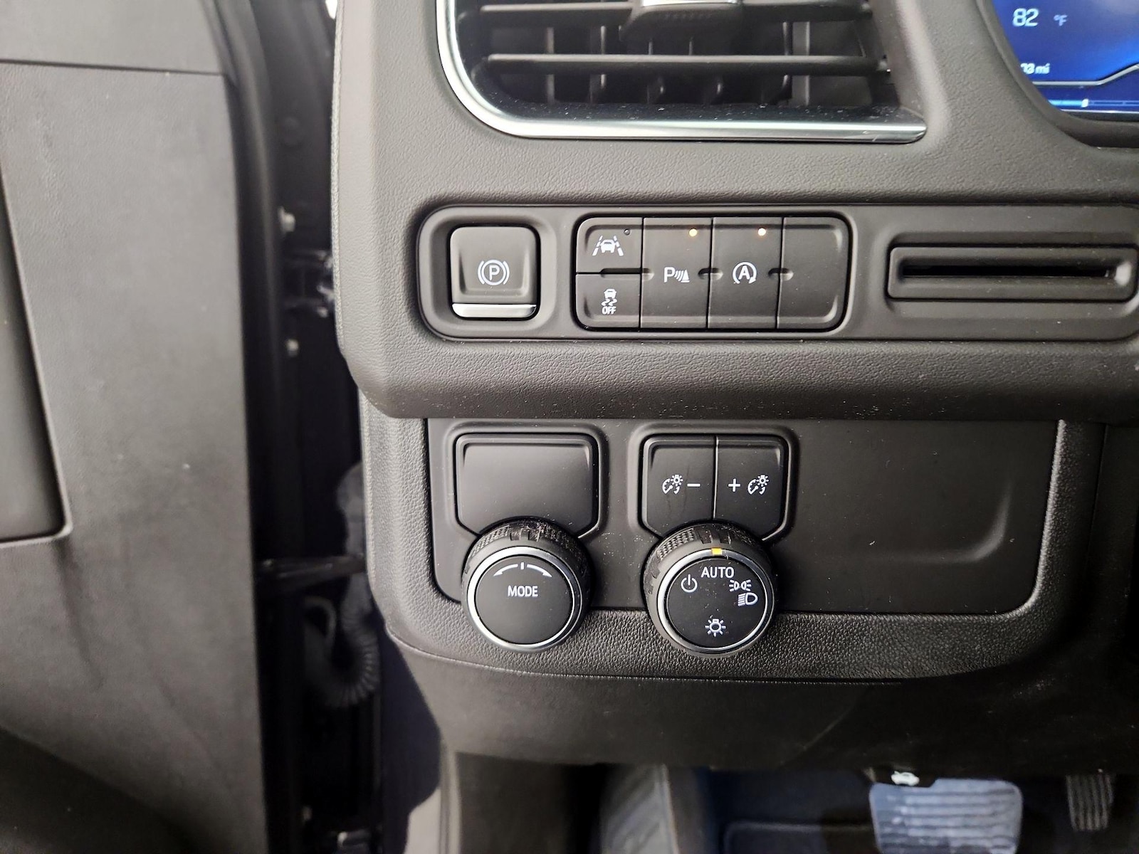 2023 Chevrolet Tahoe Premier - Photo 14