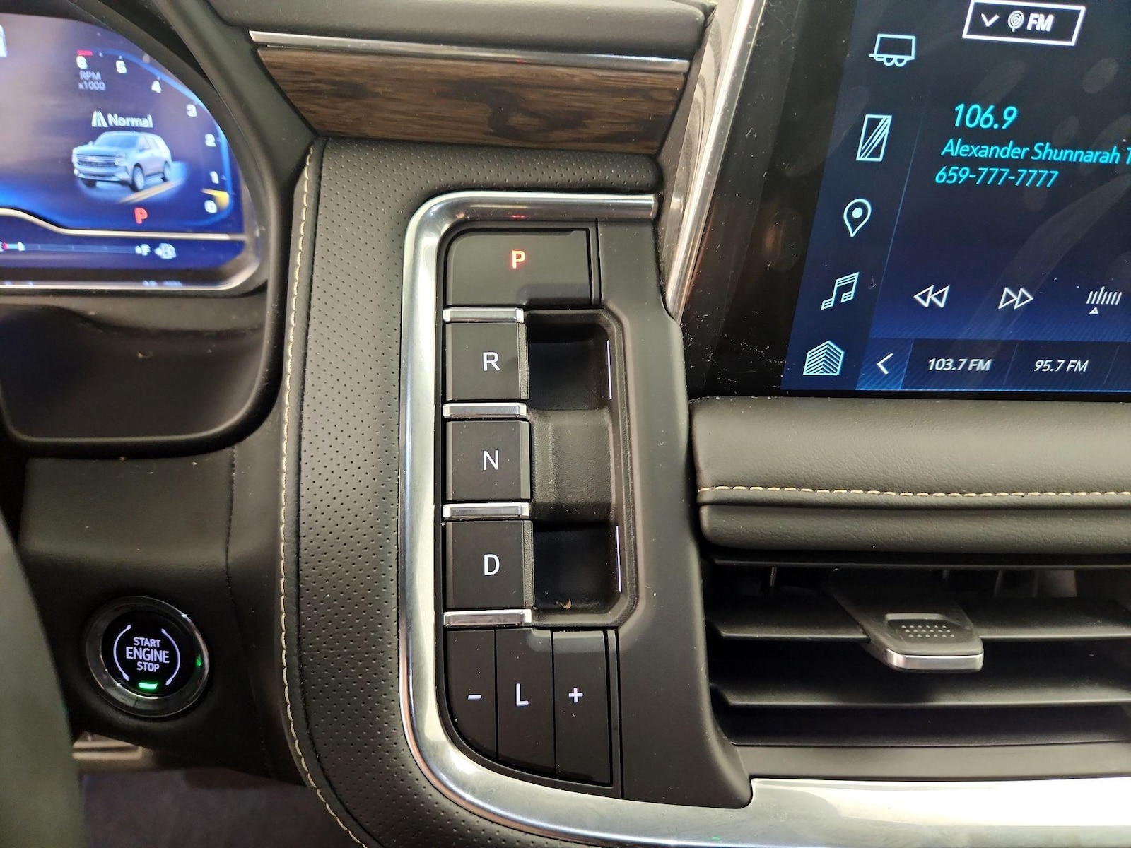 2023 Chevrolet Tahoe Premier - Photo 18