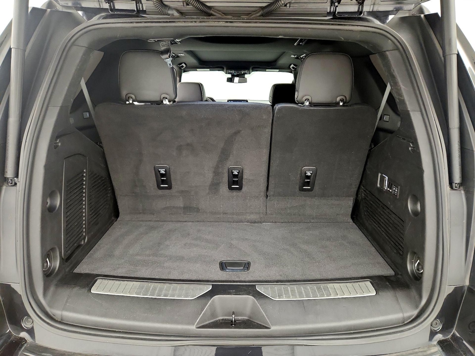 2023 Chevrolet Tahoe Premier - Photo 23
