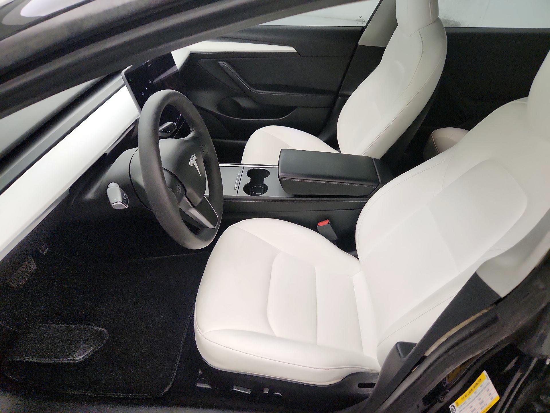 Thumbnail: 2021 Tesla Model 3 - 11