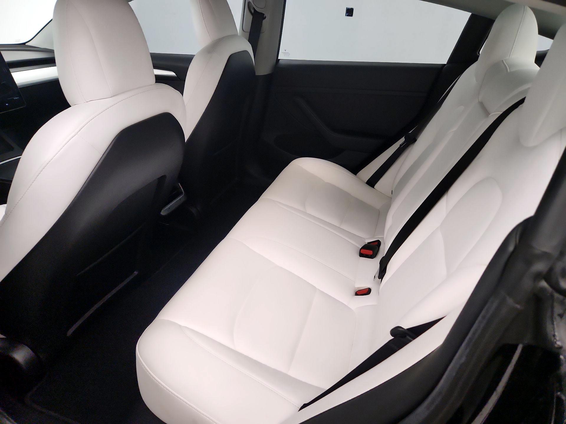 Thumbnail: 2021 Tesla Model 3 - 19