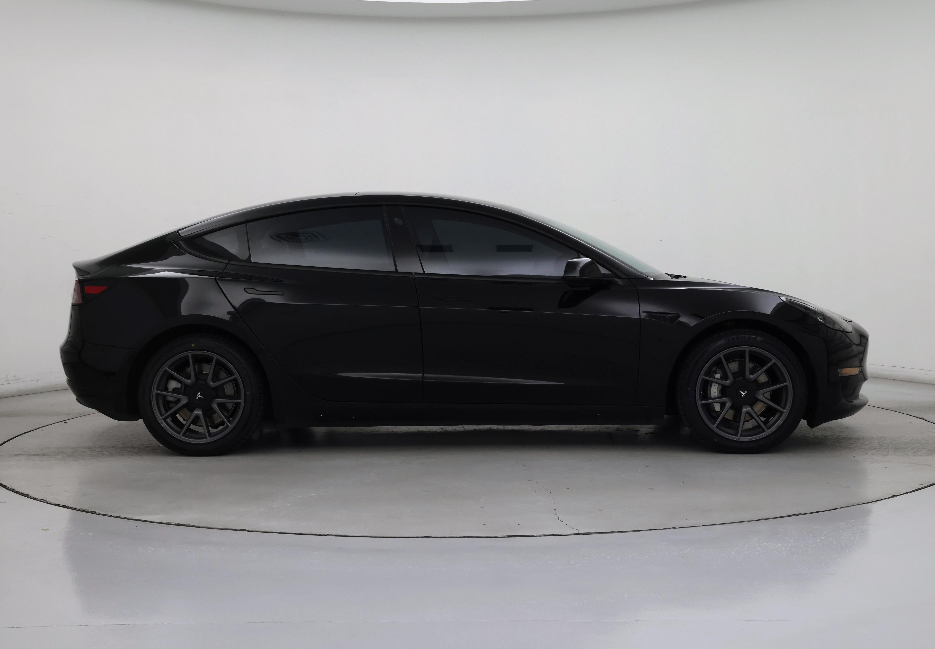 Thumbnail: 2021 Tesla Model 3 - 7