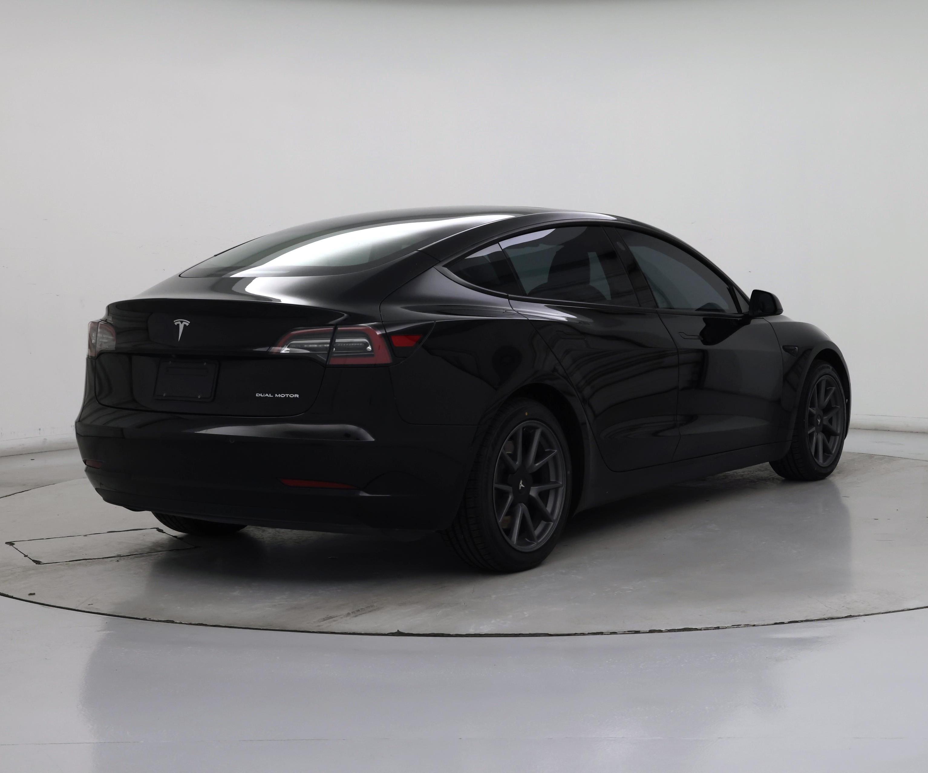 Thumbnail: 2021 Tesla Model 3 - 8