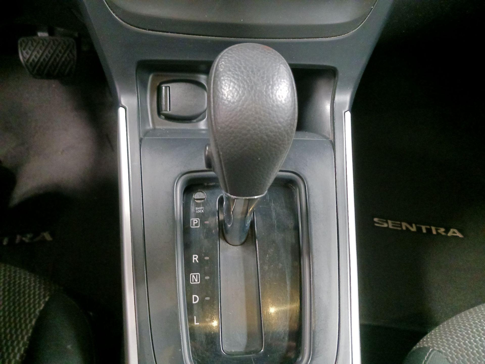 Thumbnail: 2019 Nissan Sentra - 15