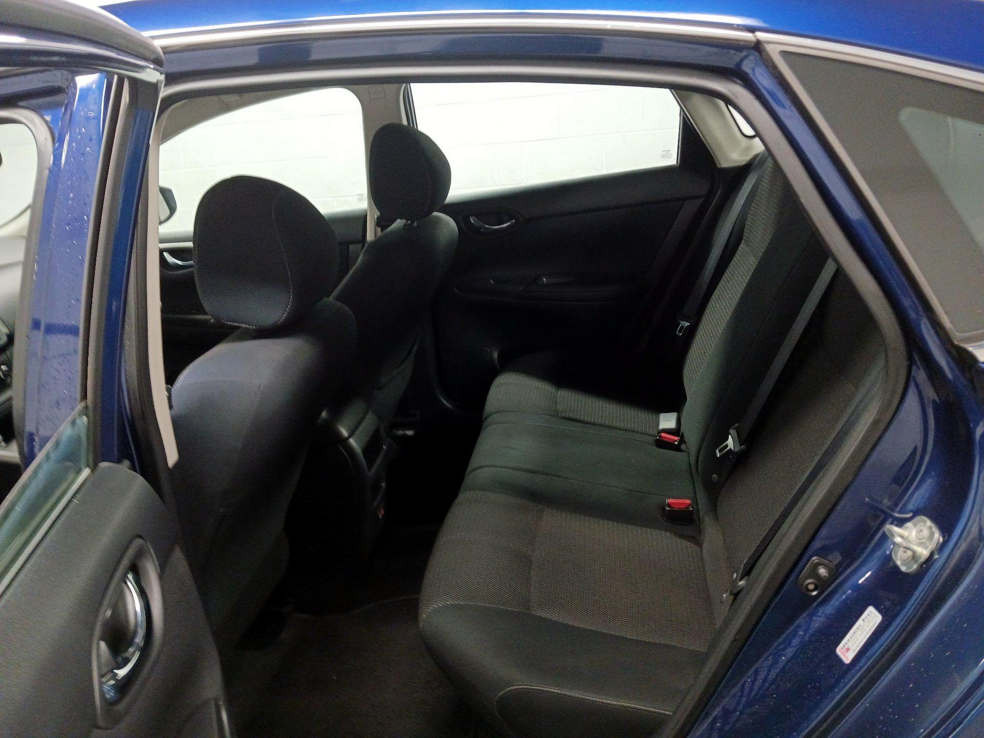 Thumbnail: 2019 Nissan Sentra - 16