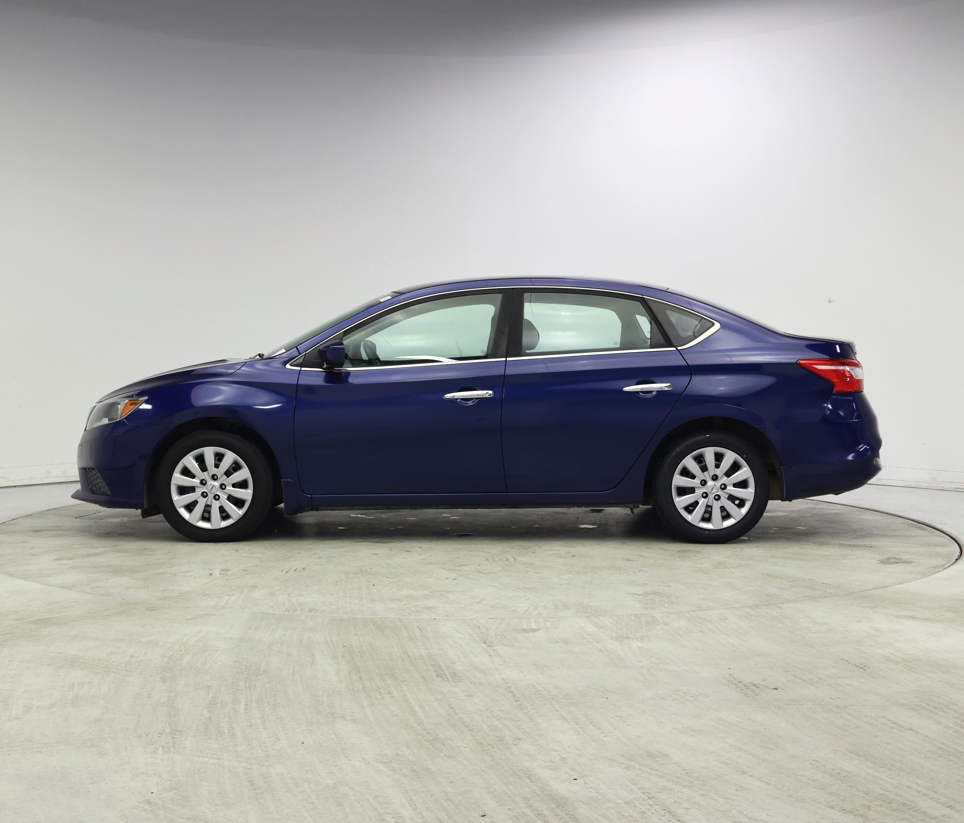 Thumbnail: 2019 Nissan Sentra - 3