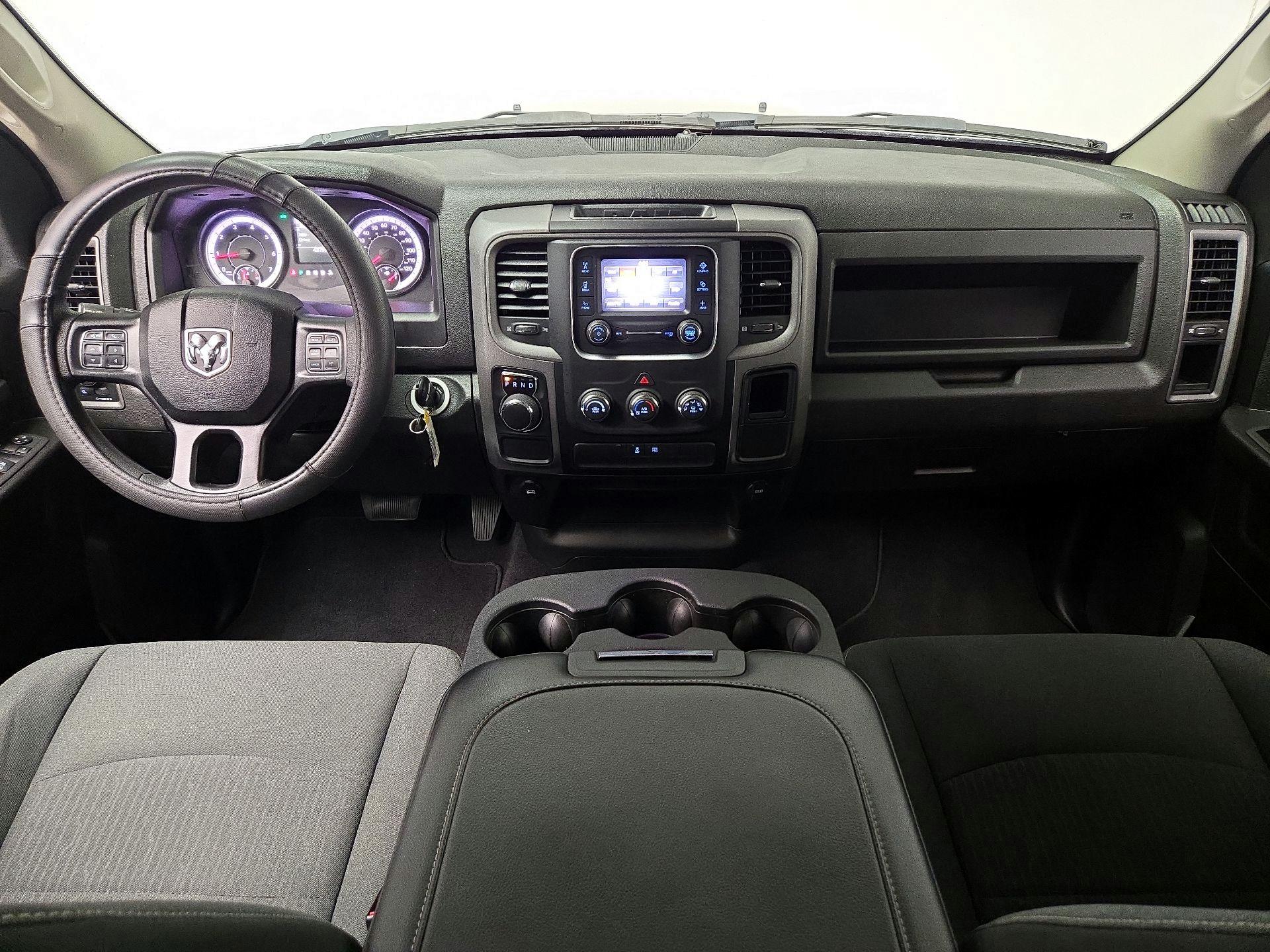 Thumbnail: 2022 RAM 1500 Classic - 9