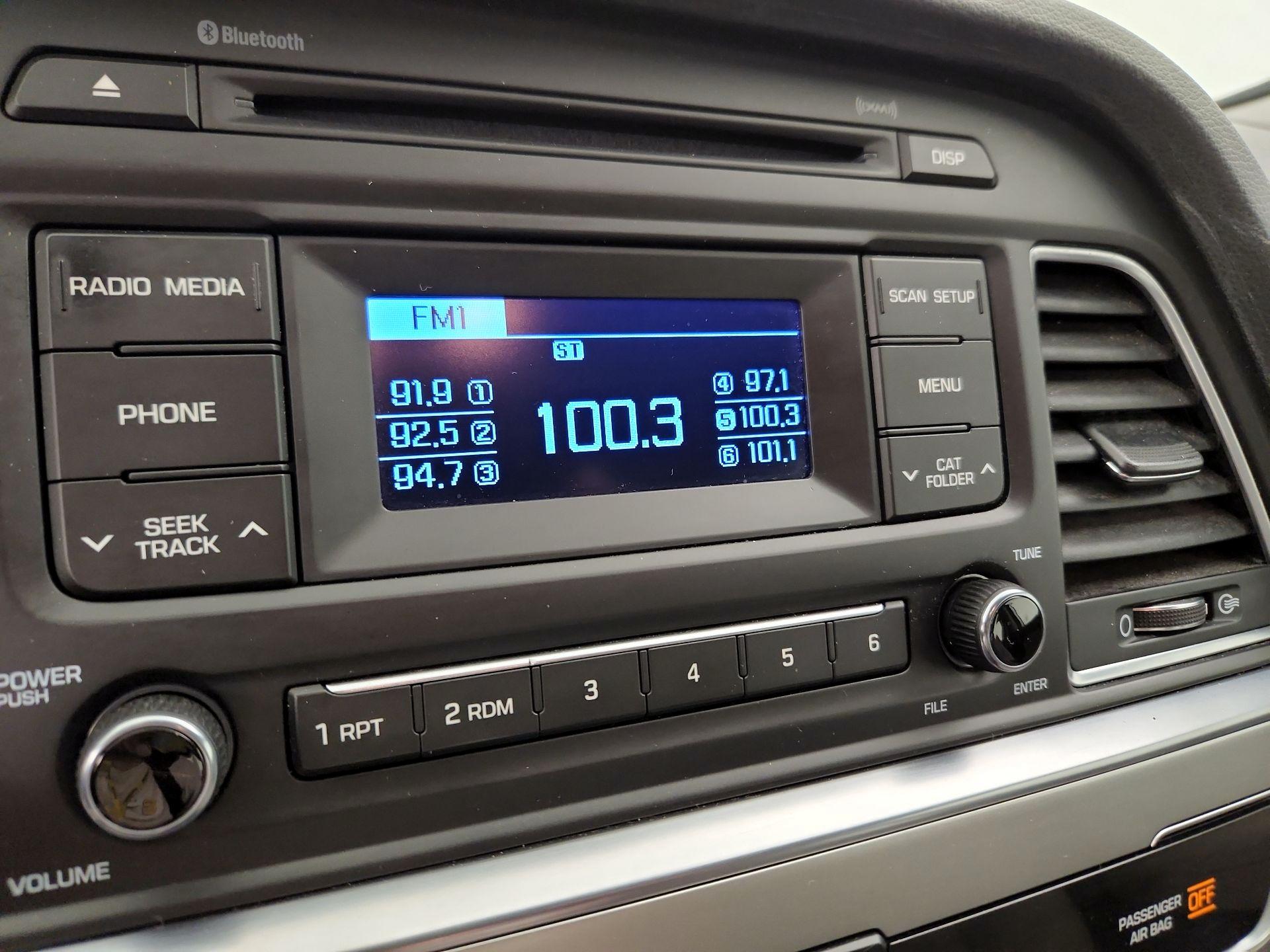 Thumbnail: 2015 Hyundai Sonata - 14