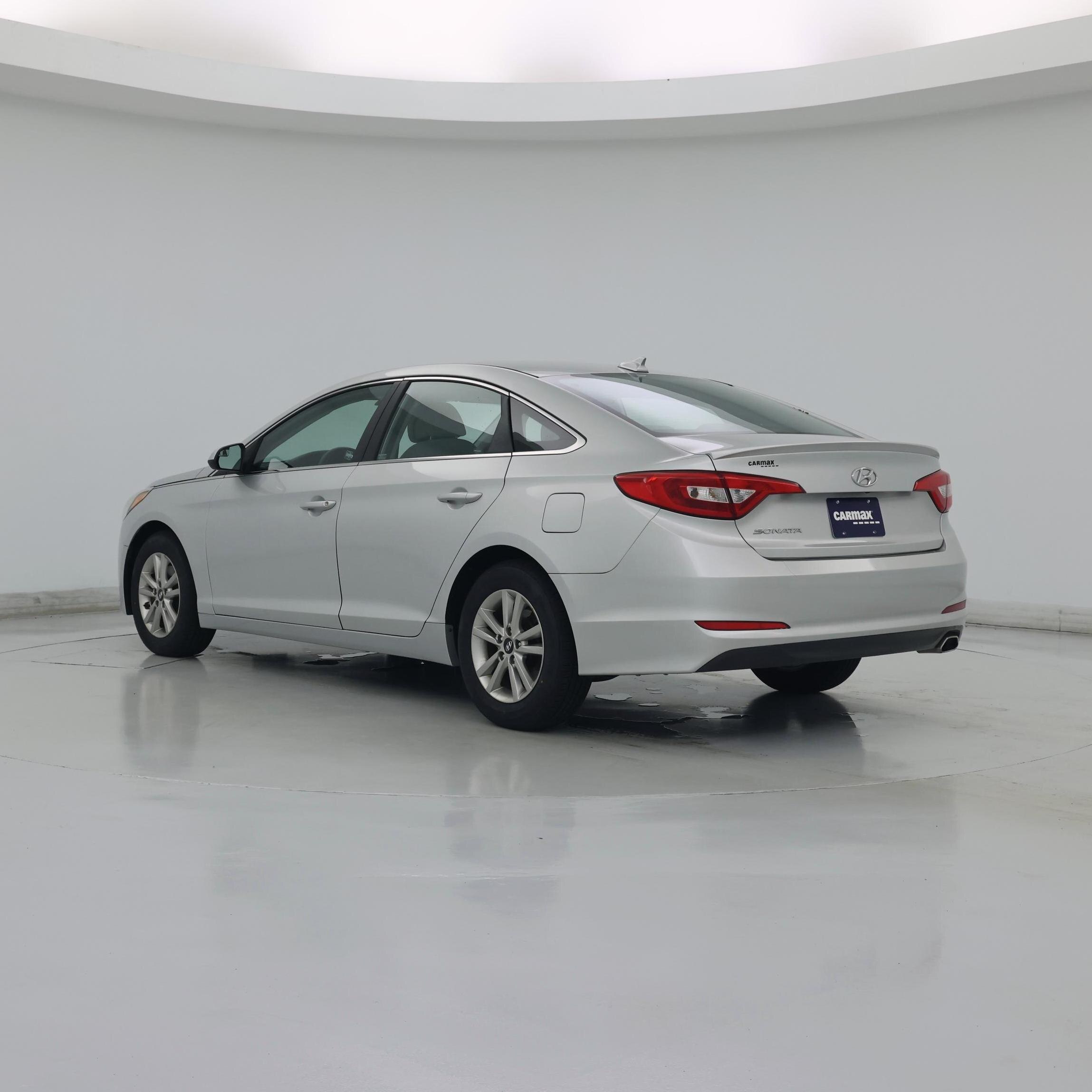 Thumbnail: 2015 Hyundai Sonata - 2