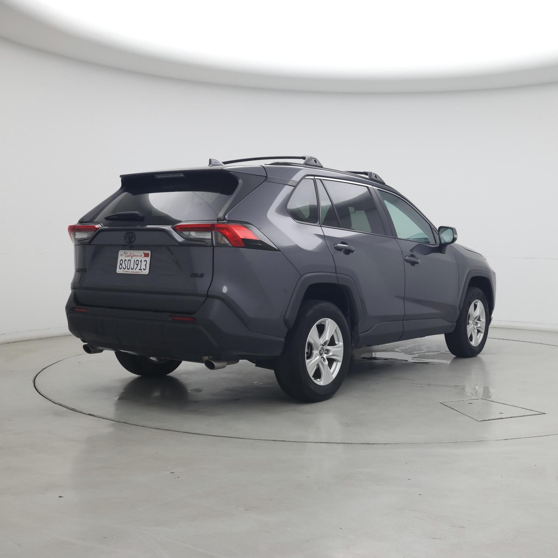Thumbnail: 2020 Toyota RAV4 - 8
