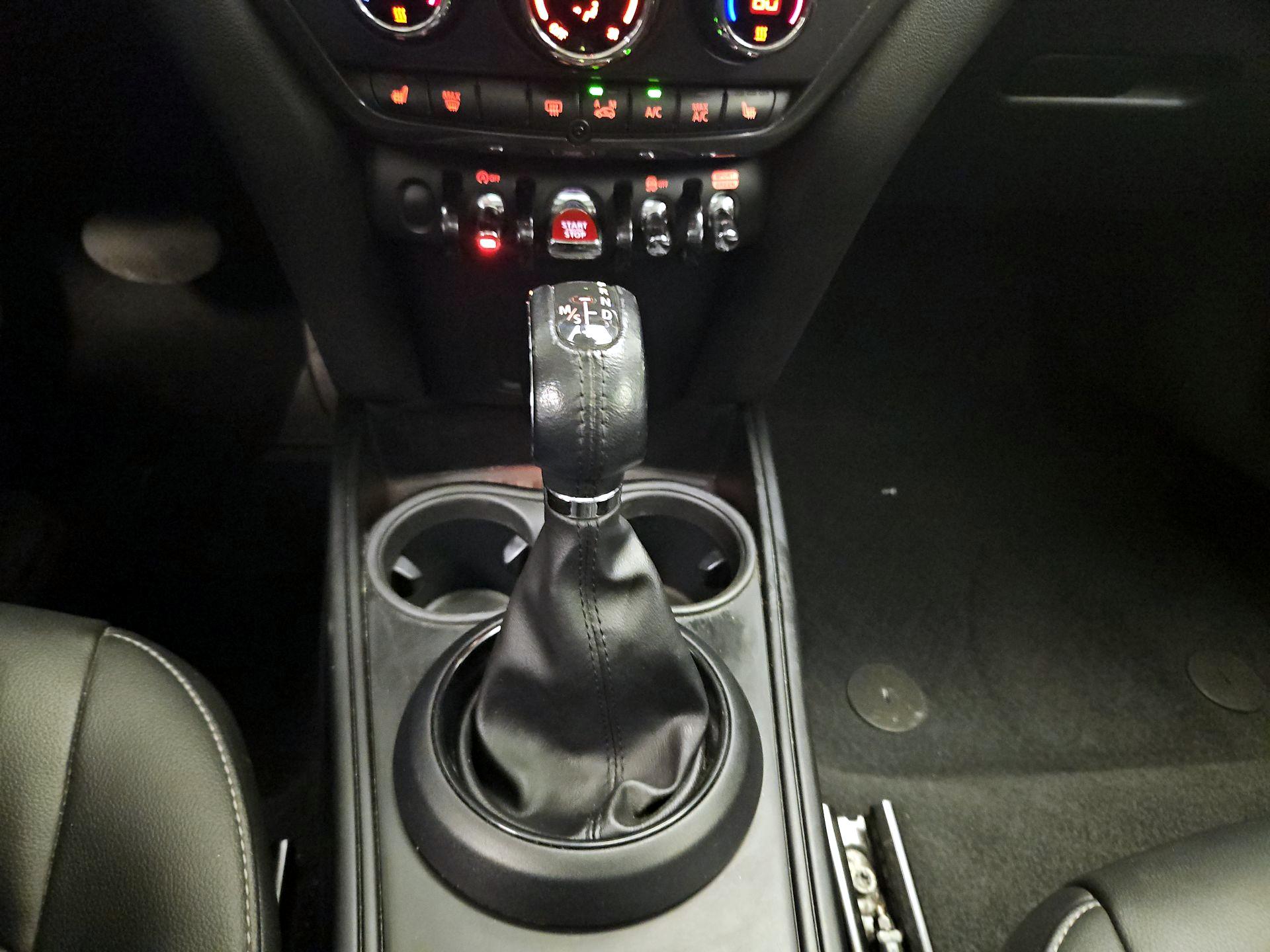 Thumbnail: 2018 MINI Cooper Countryman - 16