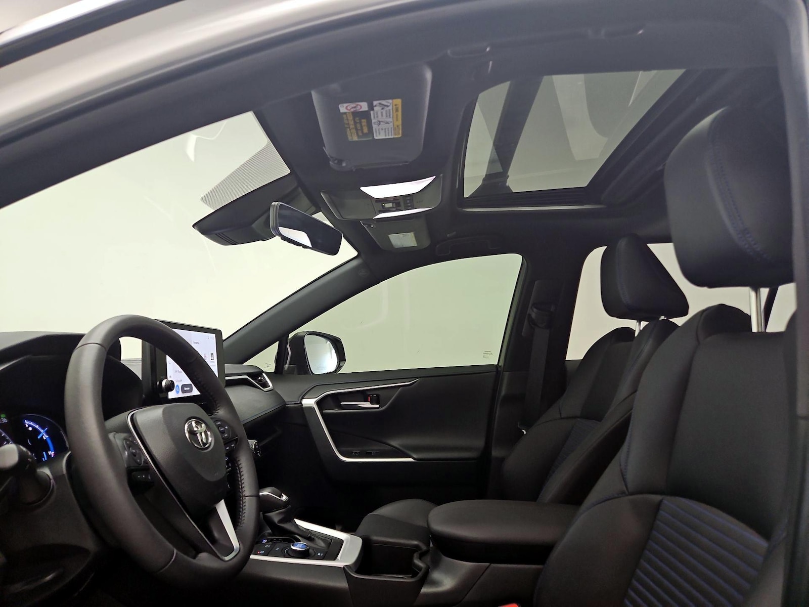 2024 Toyota RAV4 XSE - Photo 20