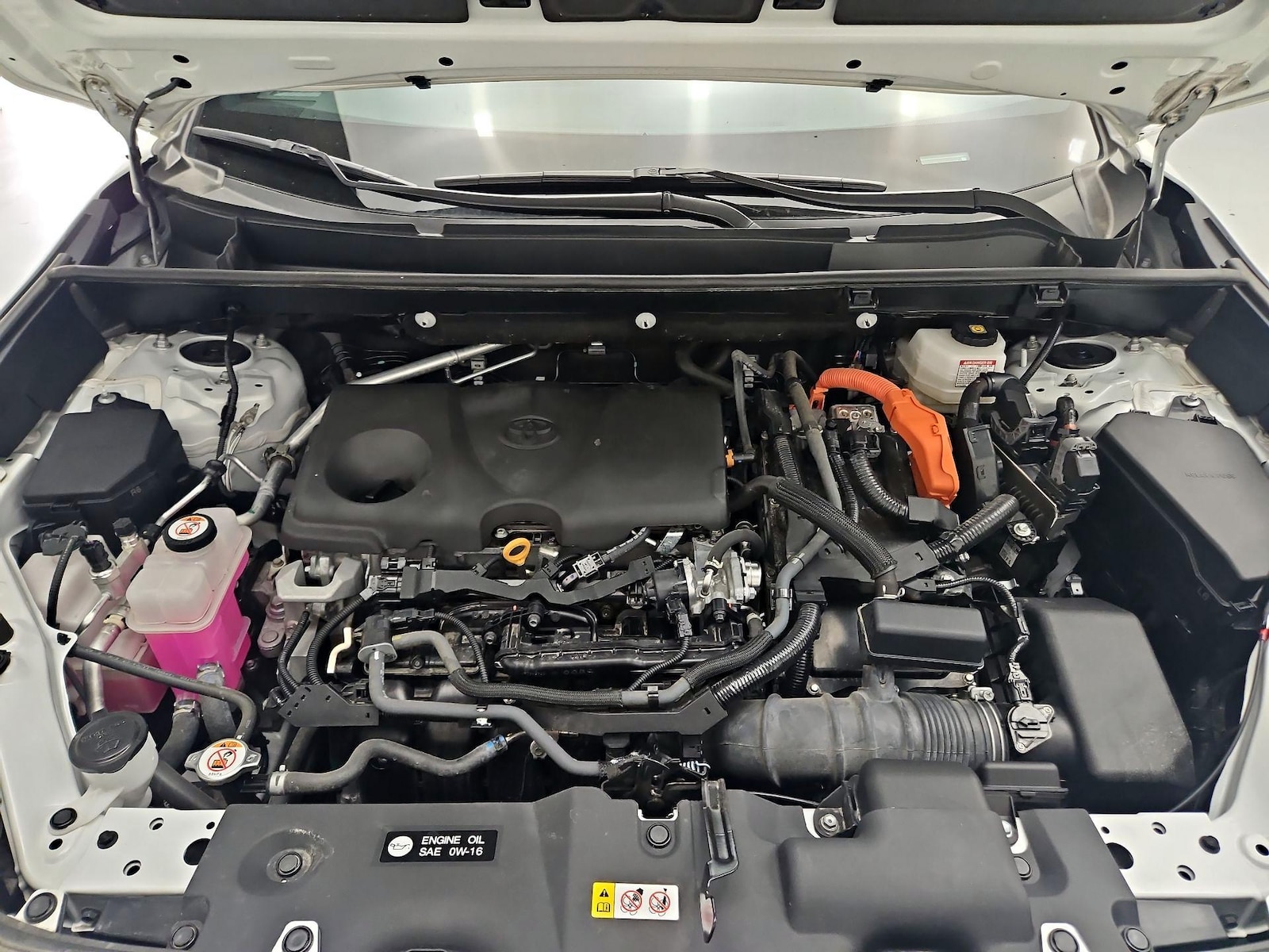 2024 Toyota RAV4 XSE - Photo 23