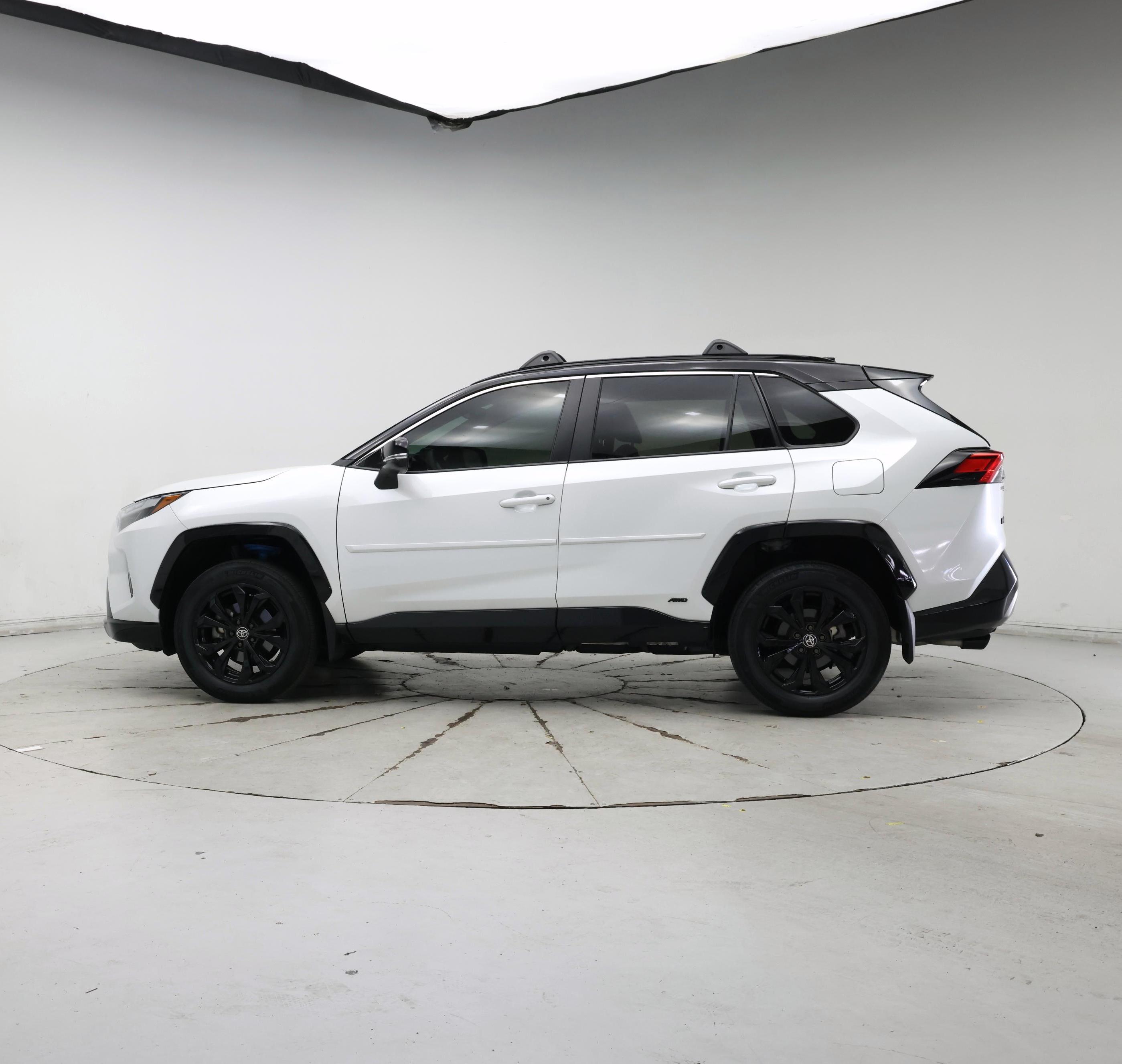 Thumbnail: 2024 Toyota RAV4 - 3