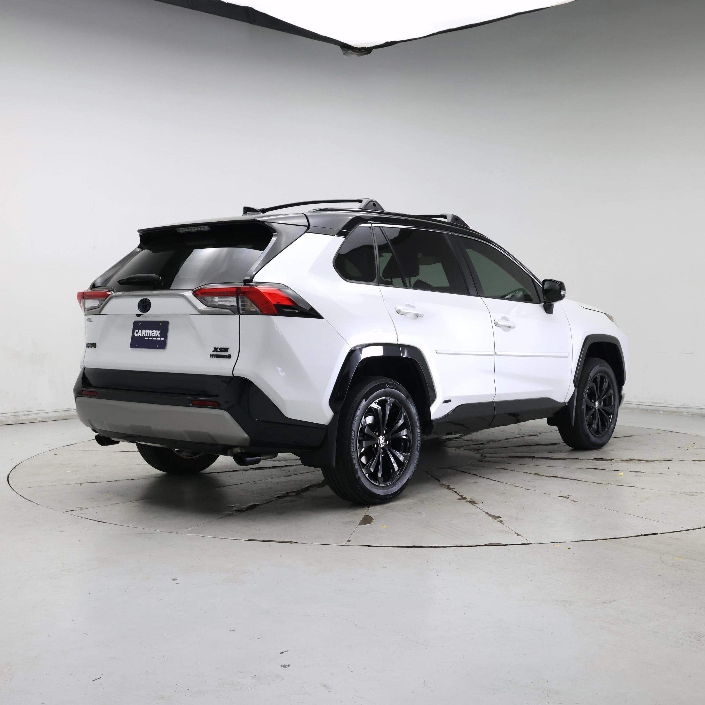 Thumbnail: 2024 Toyota RAV4 - 8