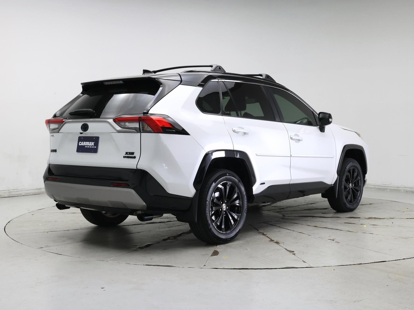 2024 Toyota RAV4 XSE - Photo 9