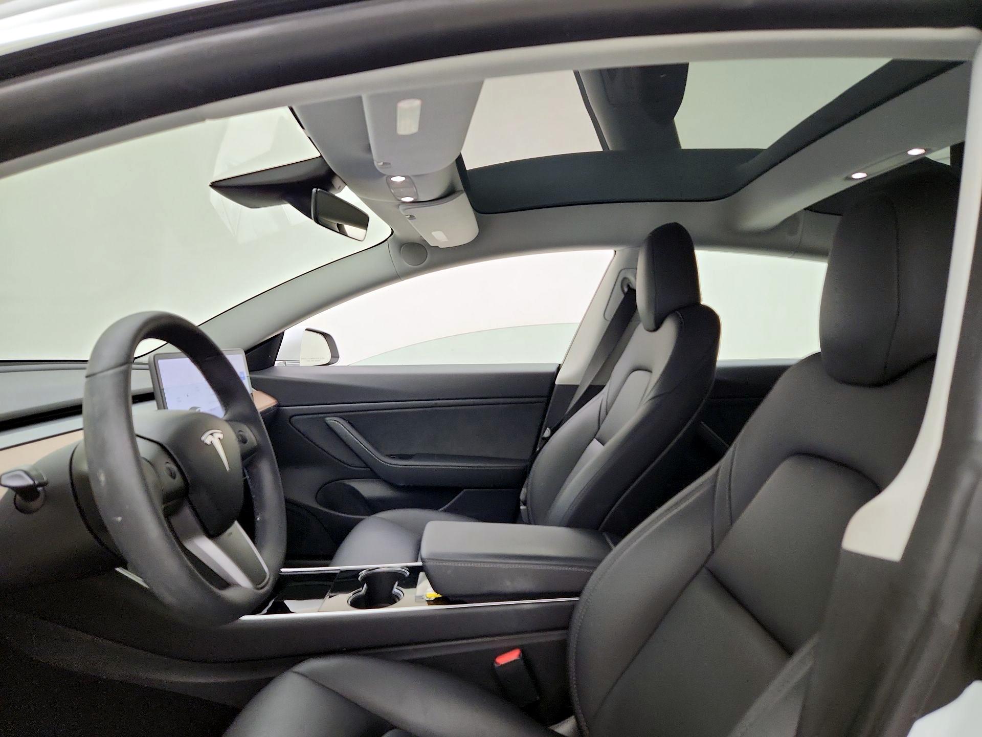 Thumbnail: 2020 Tesla Model 3 - 19