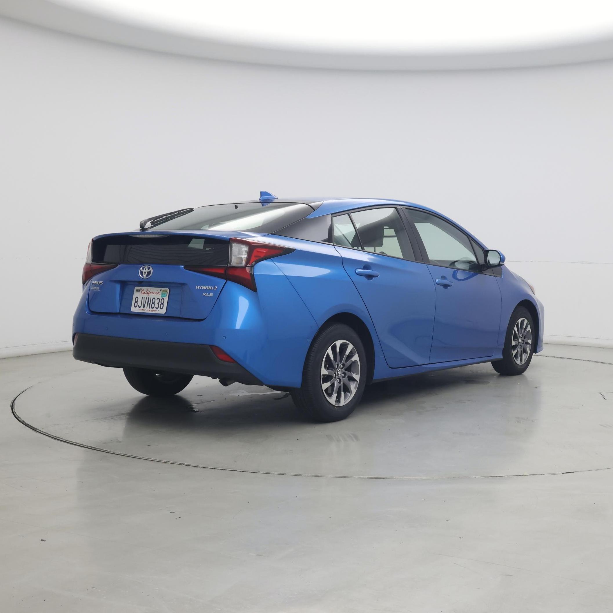 Thumbnail: 2019 Toyota Prius - 8