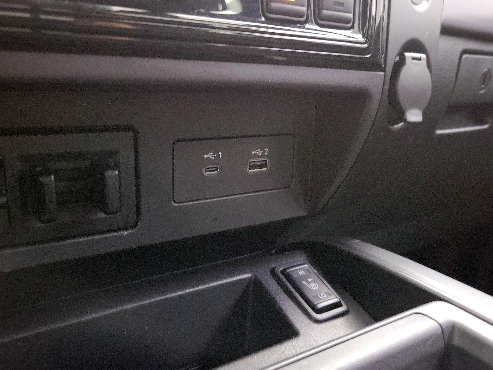 2021 Nissan Titan PRO-4X - Photo 20