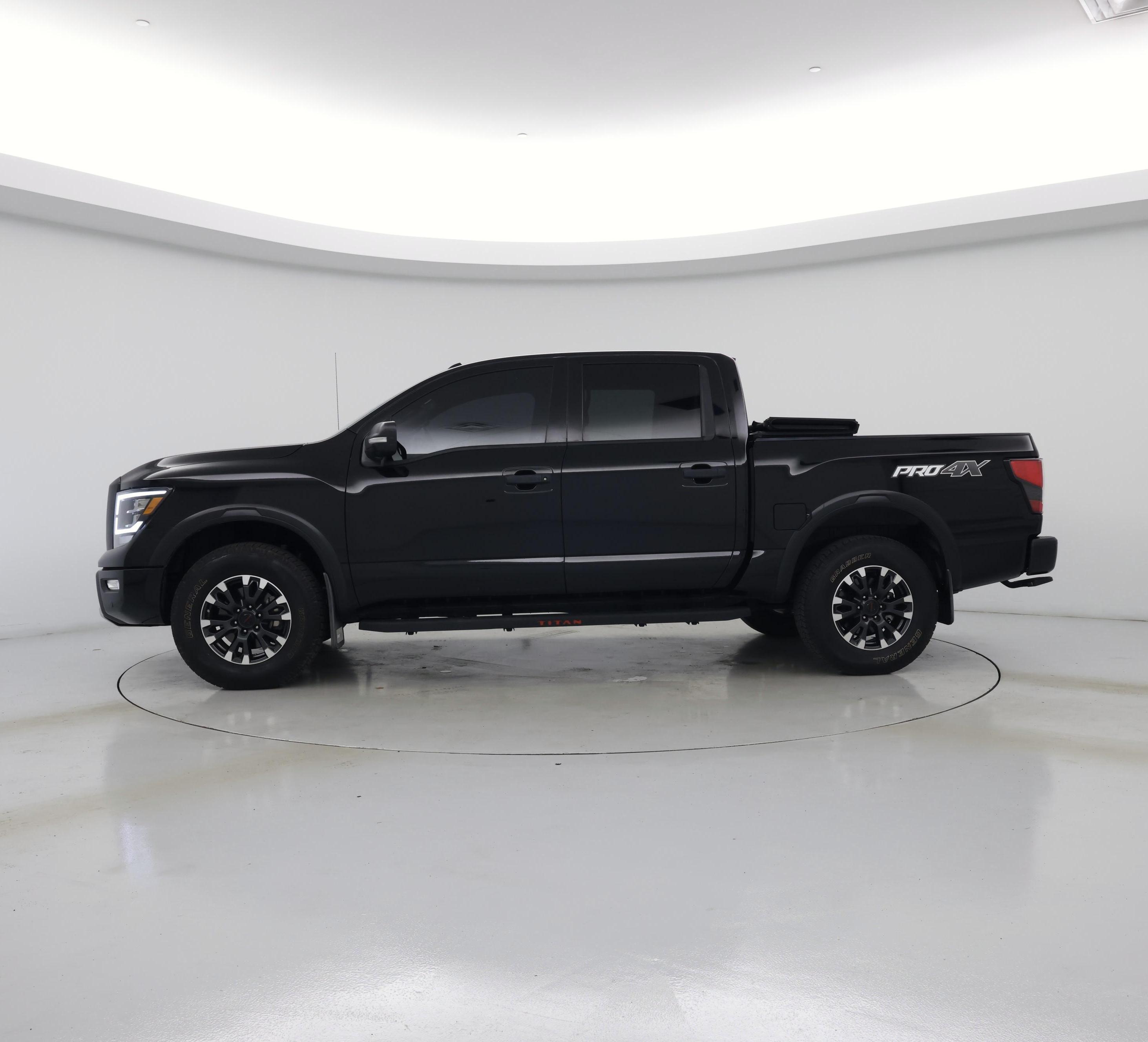 Thumbnail: 2021 Nissan Titan - 3