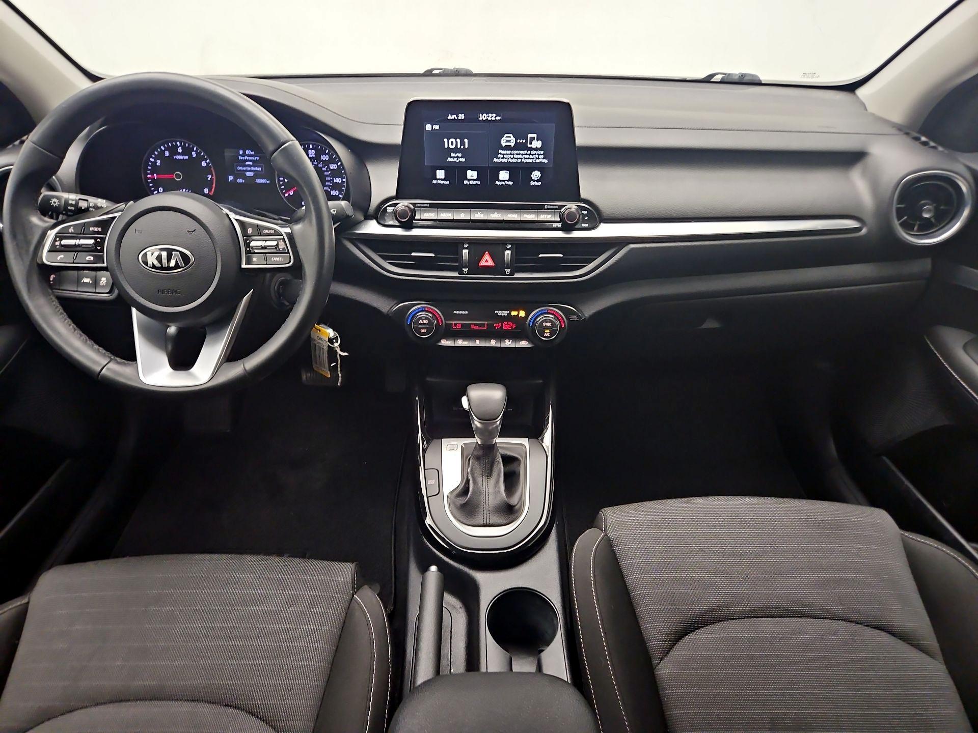 Thumbnail: 2019 Kia Forte - 9