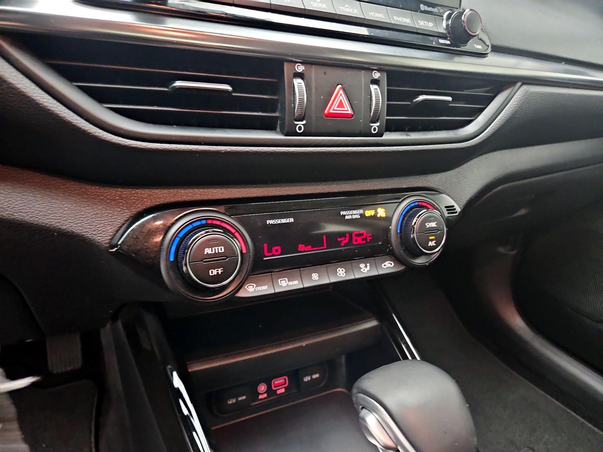 Thumbnail: 2019 Kia Forte - 16