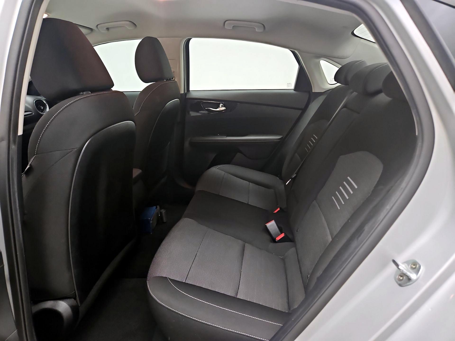 Thumbnail: 2019 Kia Forte - 18