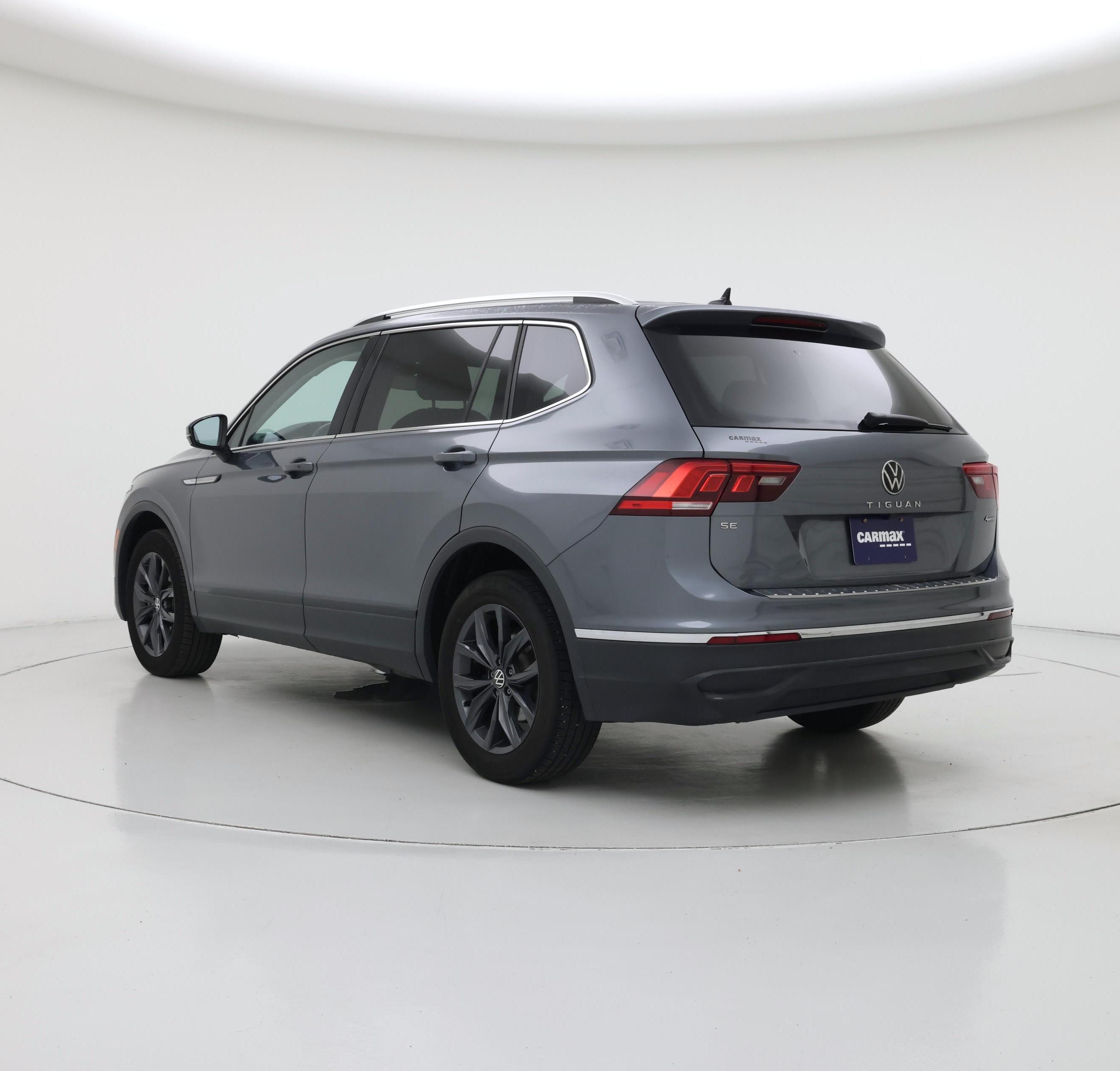Thumbnail: 2022 Volkswagen Tiguan - 2