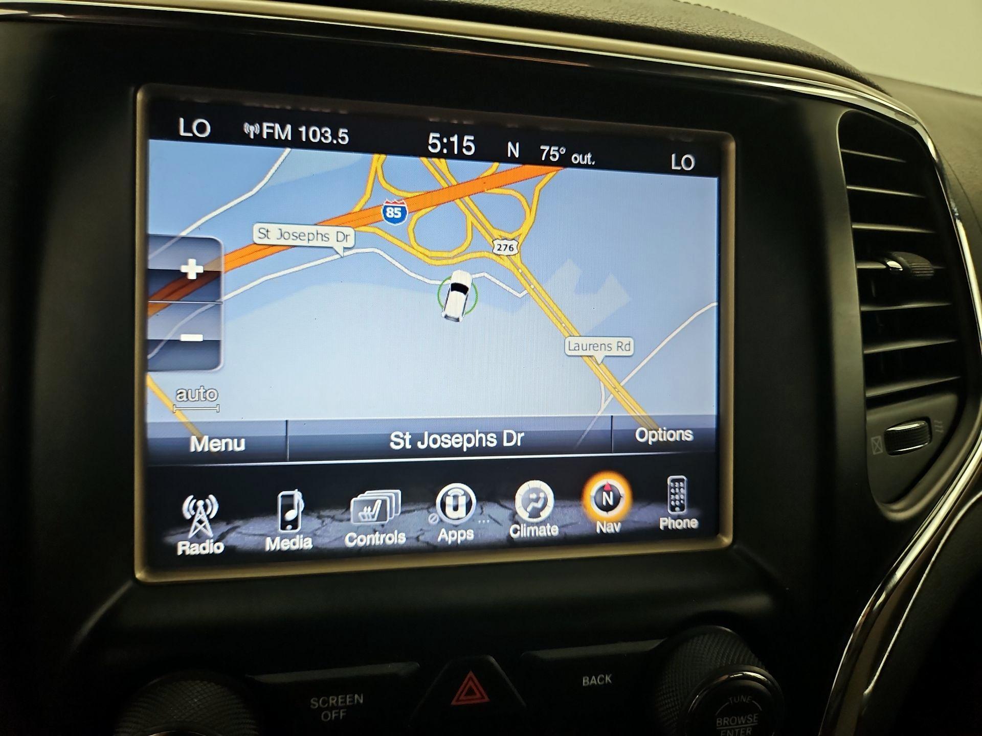 Thumbnail: 2015 Jeep Grand Cherokee - 14
