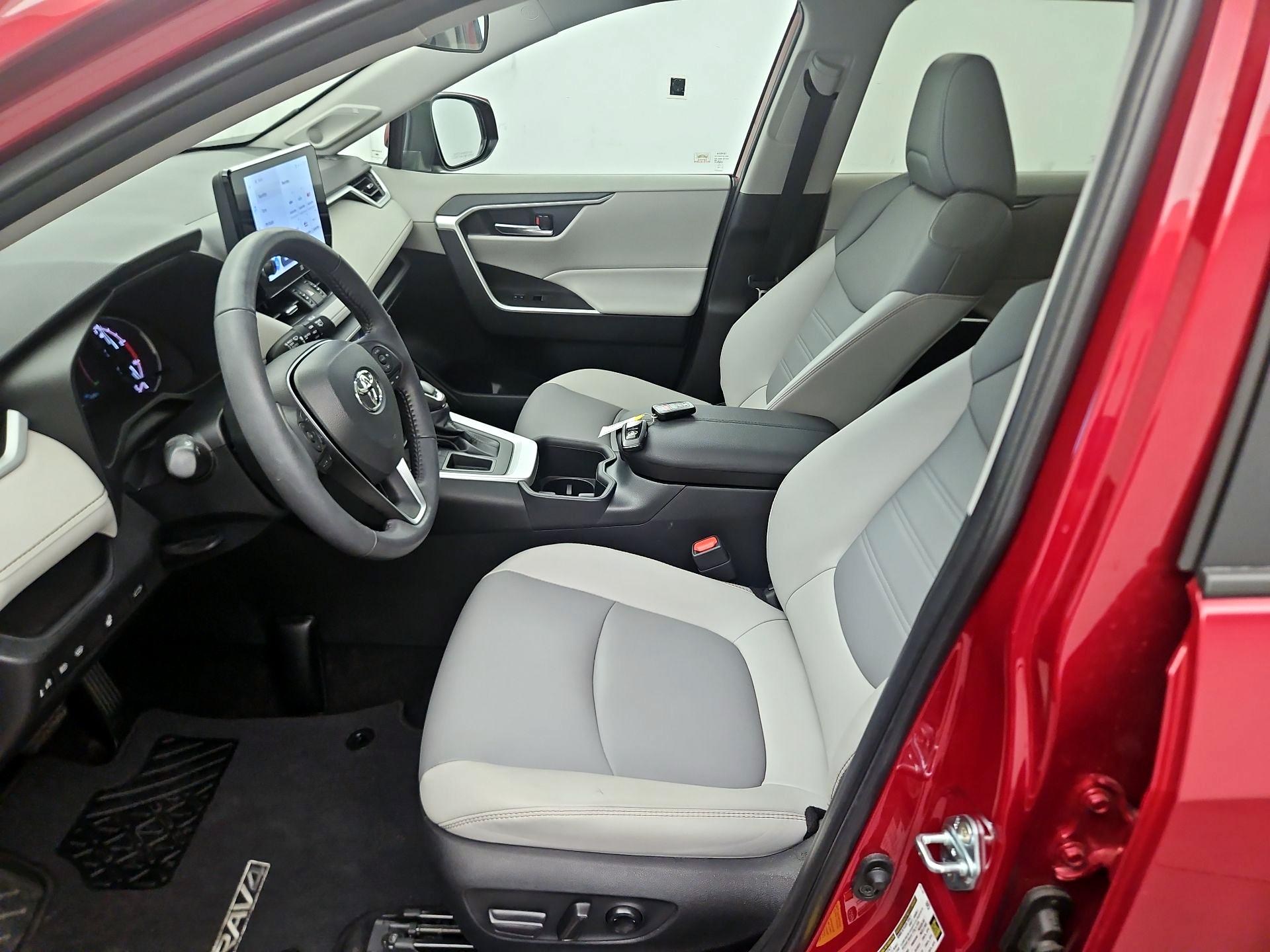 Thumbnail: 2023 Toyota RAV4 - 9