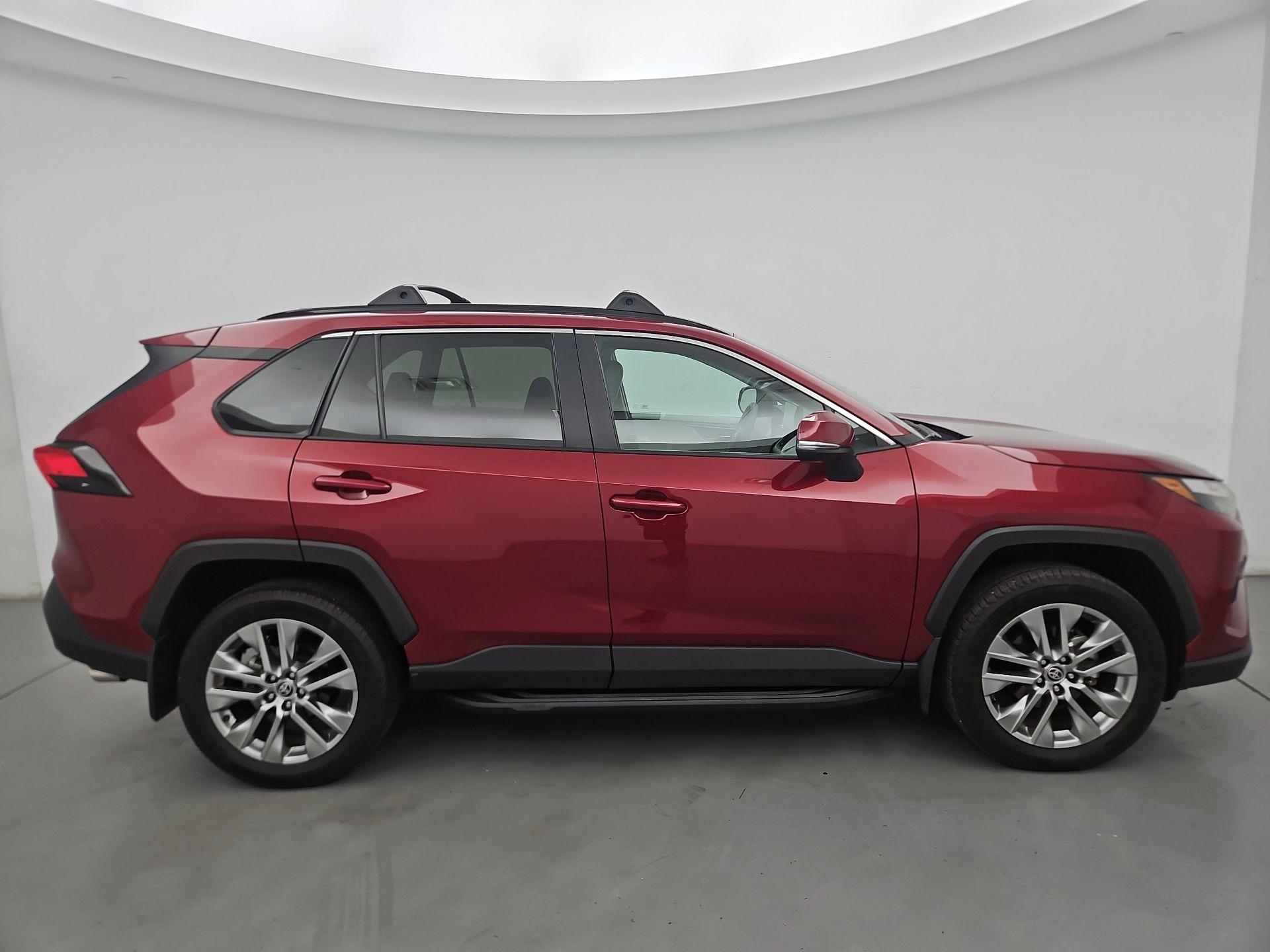 Thumbnail: 2023 Toyota RAV4 - 4